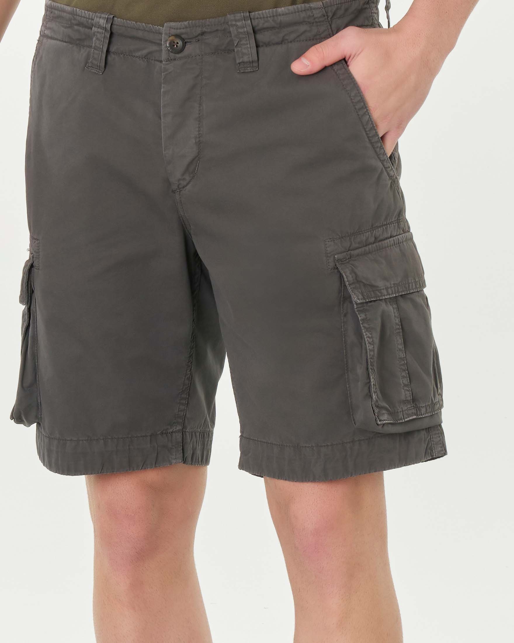 Bermuda grigio antracite tasconato in gabardina leggera di puro cotone image