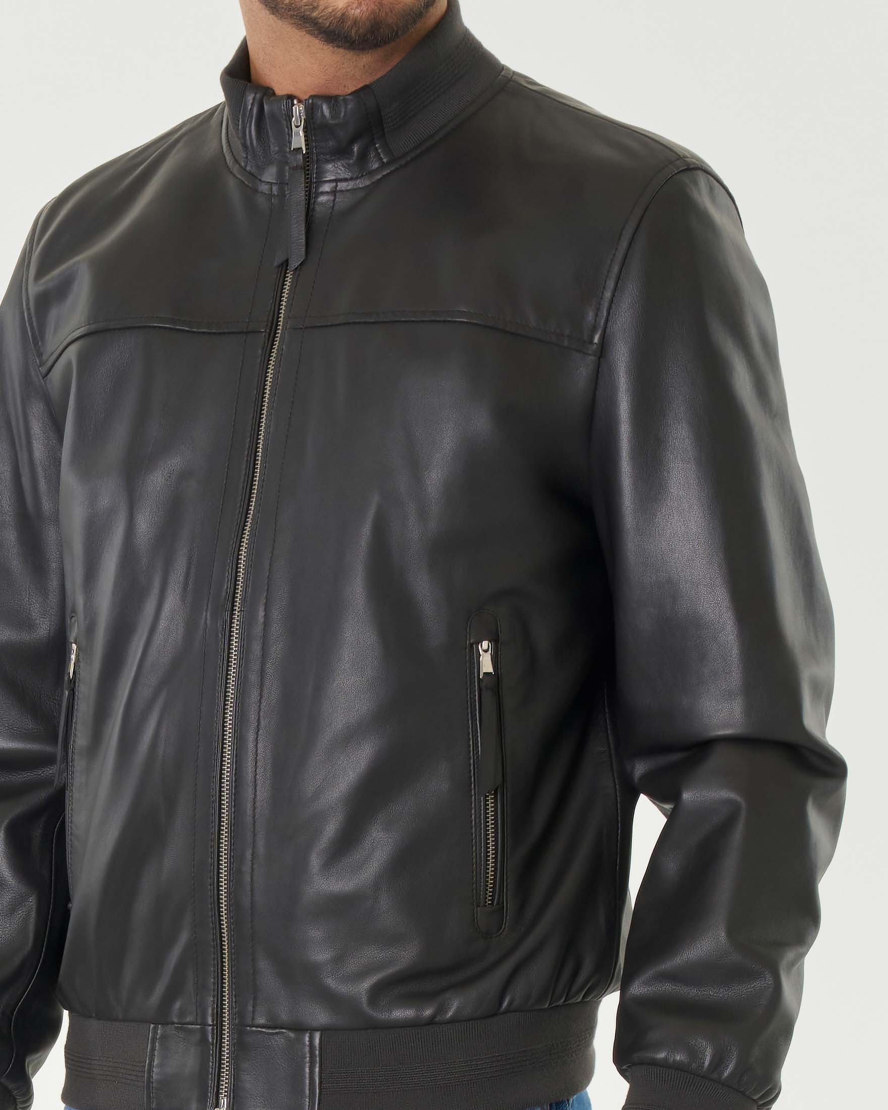 Giubbino bomber in pelle testa di moro image