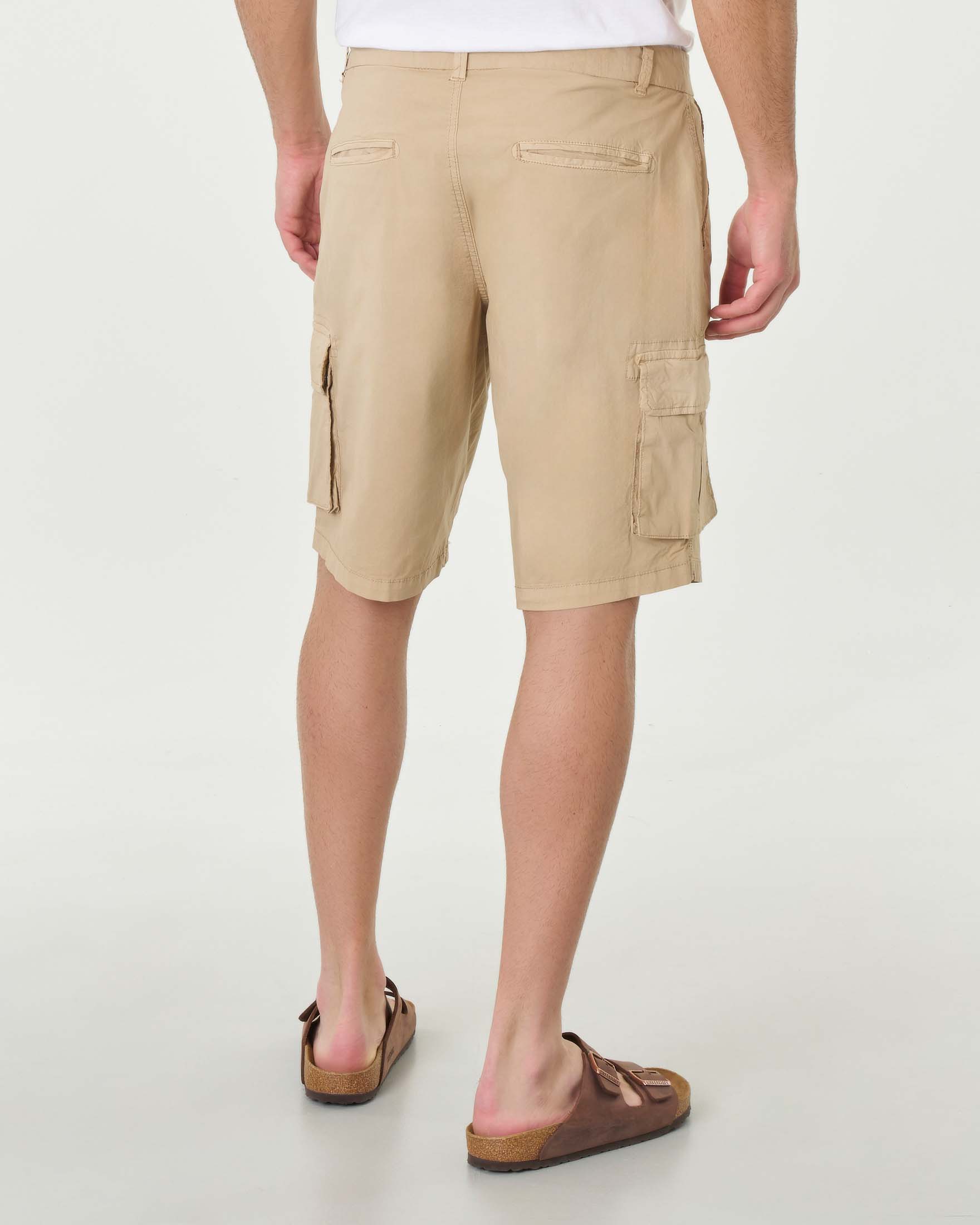 Bermuda cargo sabbia in gabardina di cotone stretch
