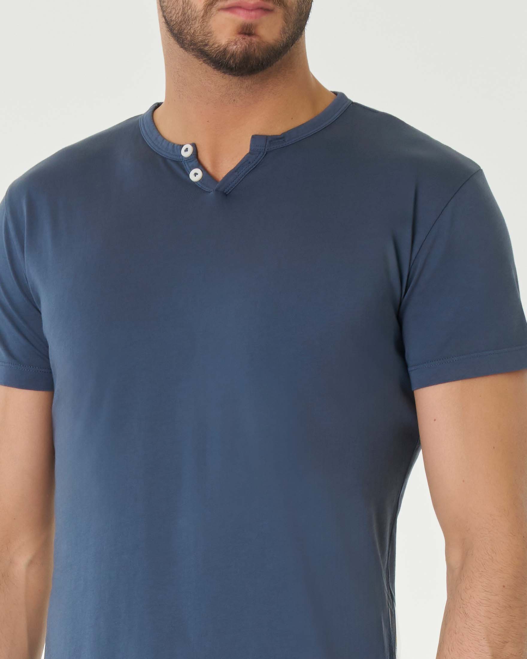 T-shirt serafino blu indaco mezza manica in cotone fiammato image