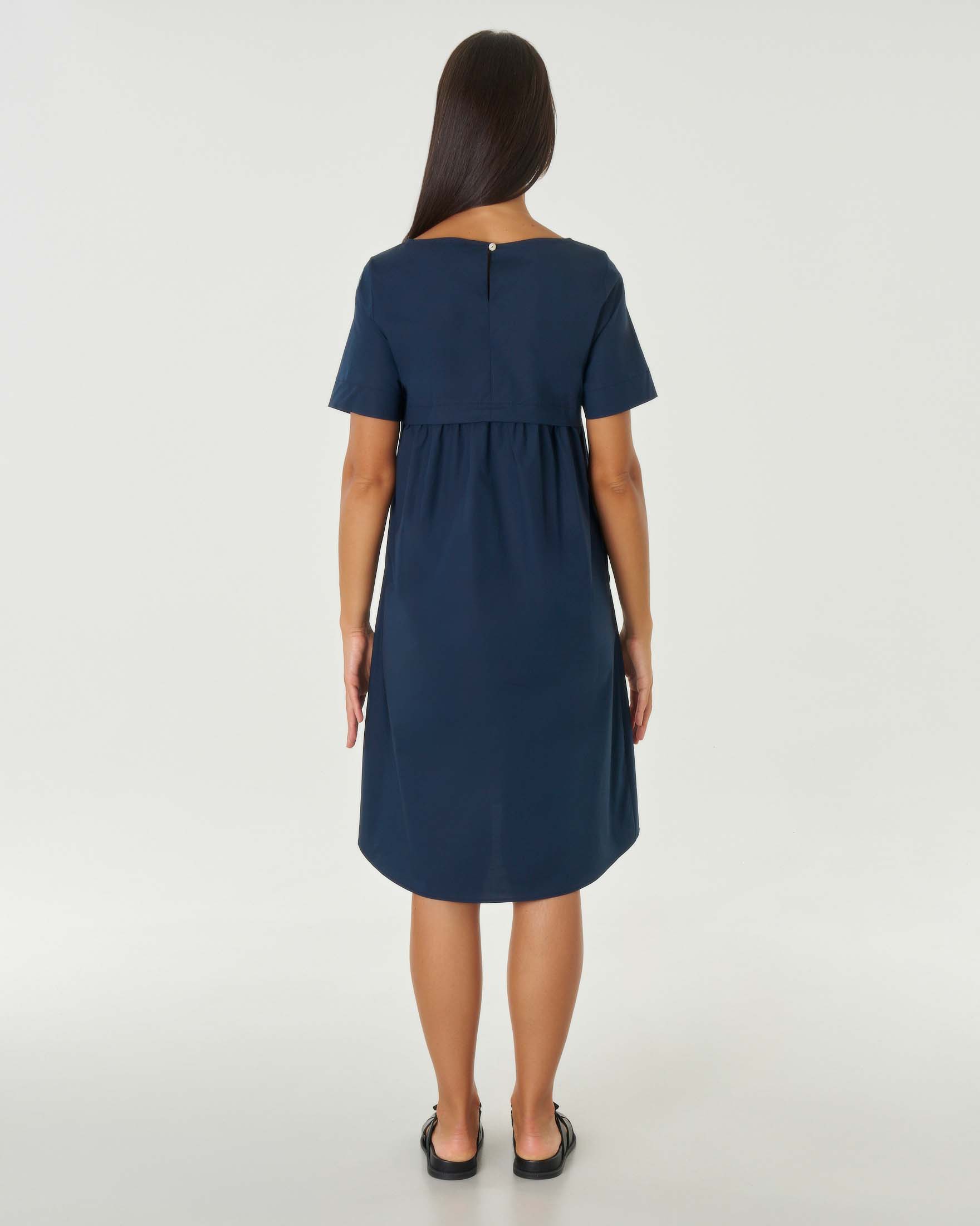 Abito midi a mezze maniche blu dalla linea ad uovo in cotone