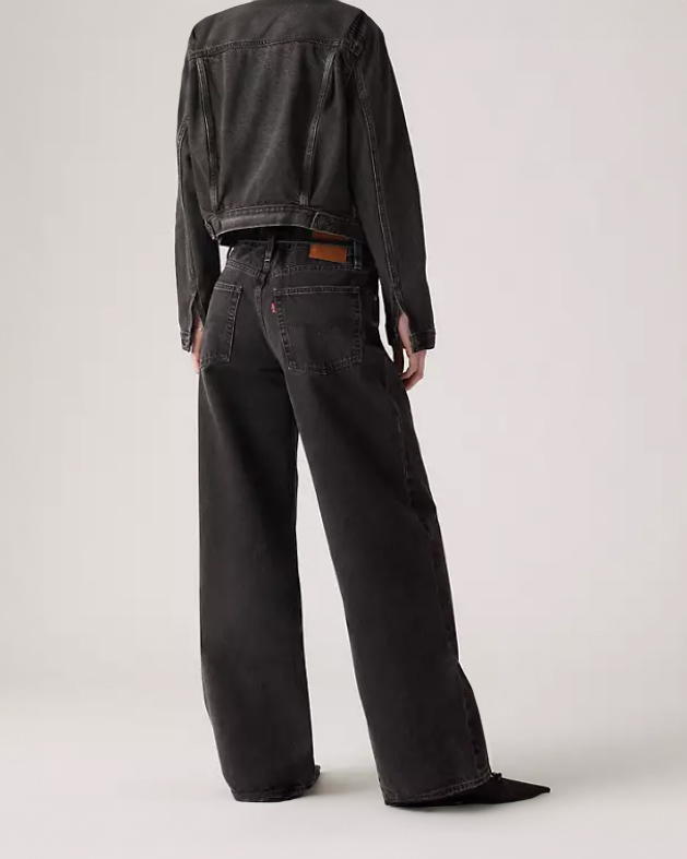Jeans oversize wide leg a vita media nero lavato in puro cotone con cinturina in coordinato