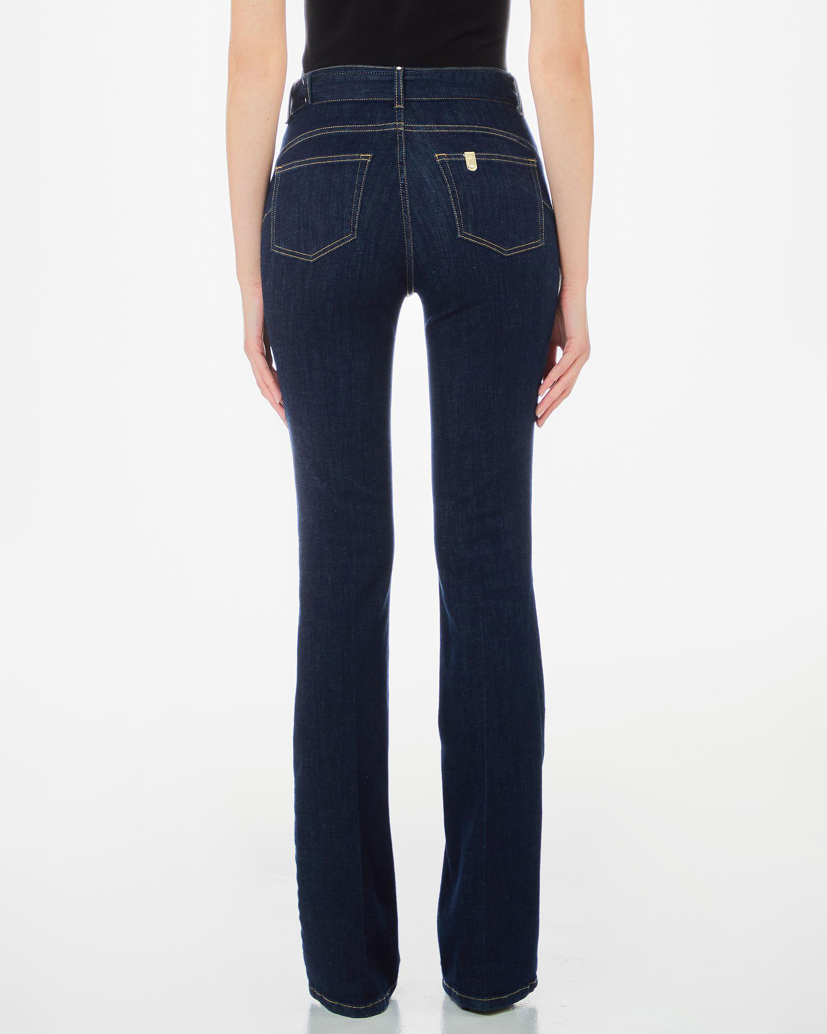 Jeans a zampa blu non lavato a vita media con cintura in vita in coordinato con