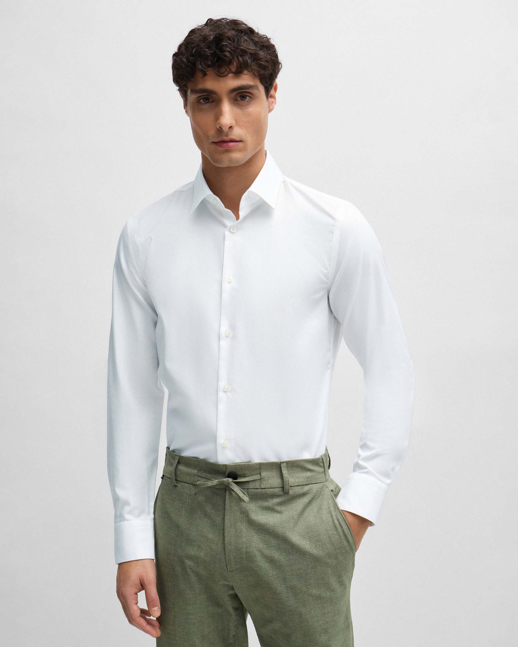 Camicia bianca Hank slim fit in puro cotone armaturato con colletto Kent