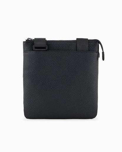 Borsa piatta Armani Exchange nera in similpelle martellata