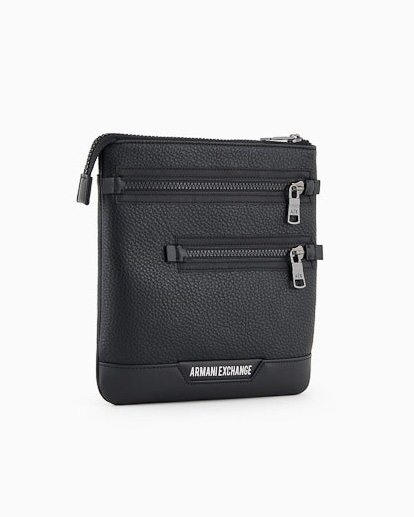Borsa piatta Armani Exchange nera in similpelle martellata