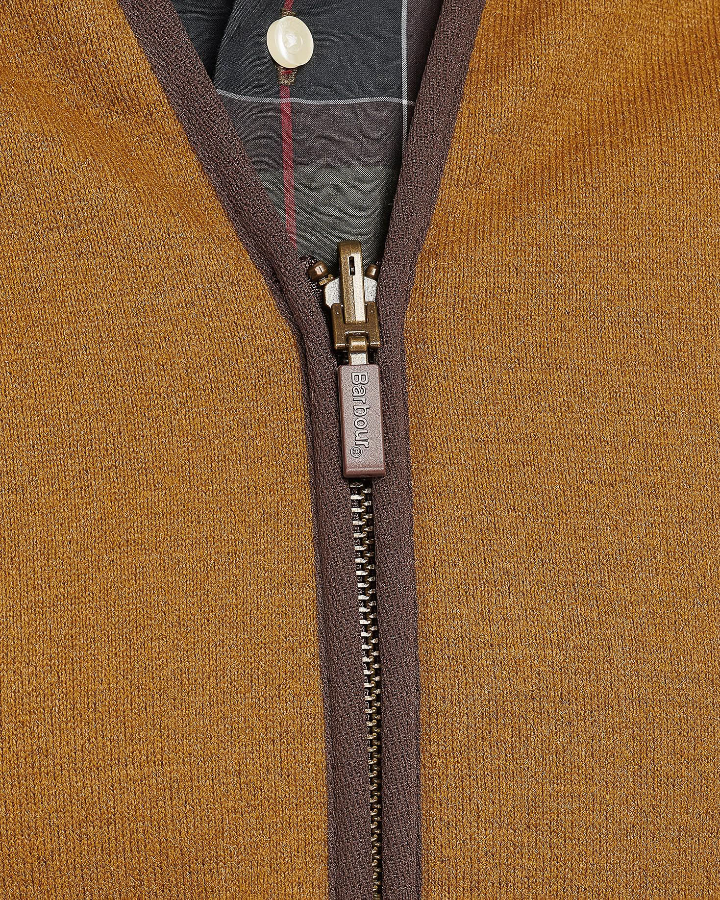 Gilet Barbour in pile color cammello con tasche a toppa