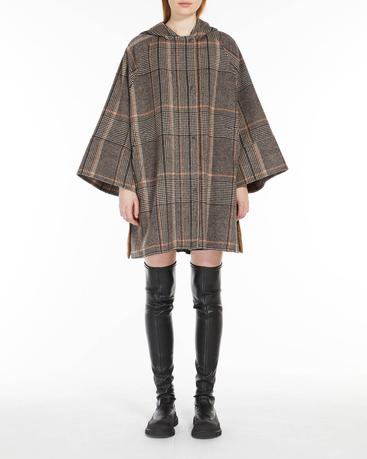 Cappotto con cappuccio marrone in drap di lana a fantasia check e retro in tessuto tecnico imbottito