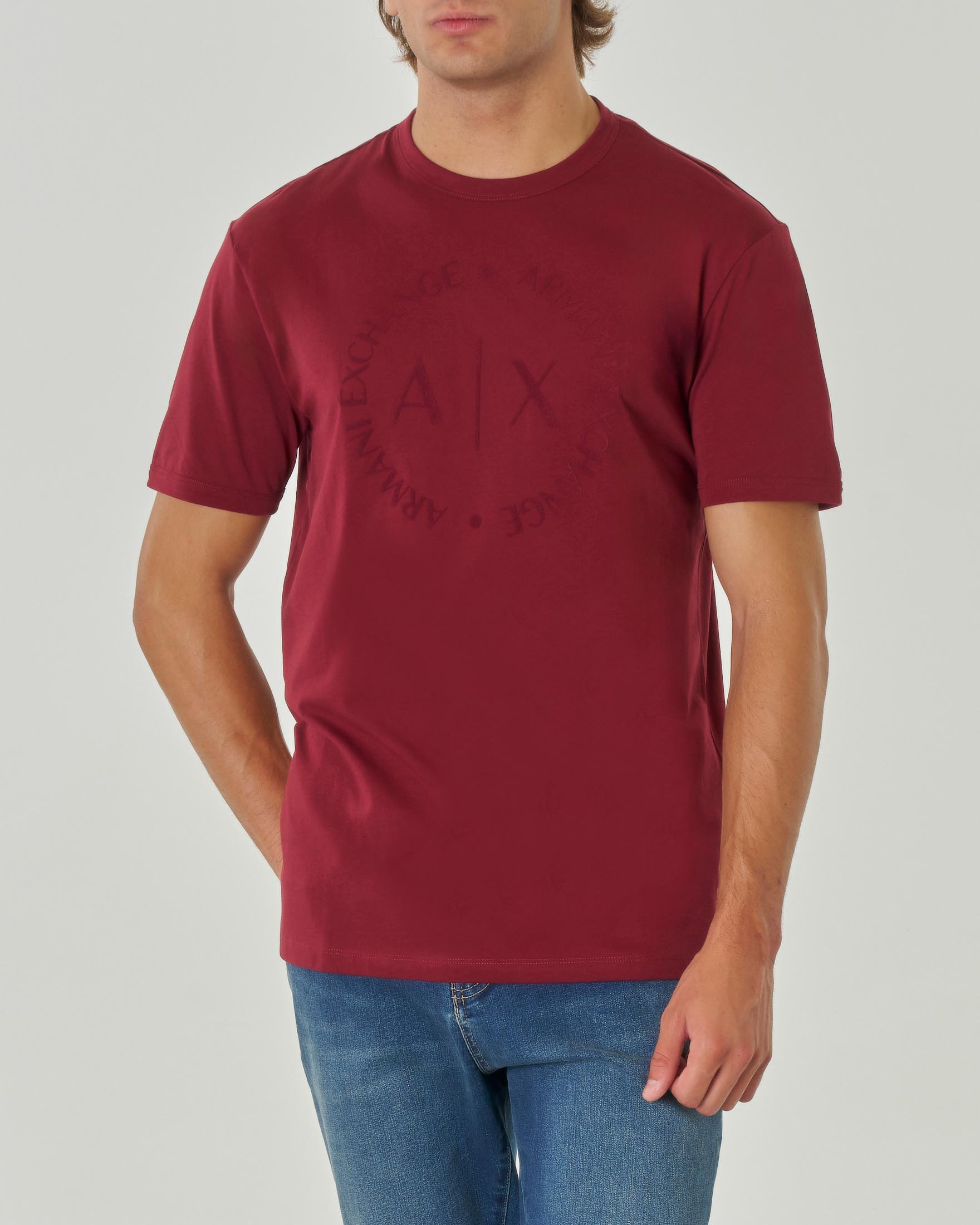 T-shirt bordeaux a mezza manica con logo ricamato tono su tono