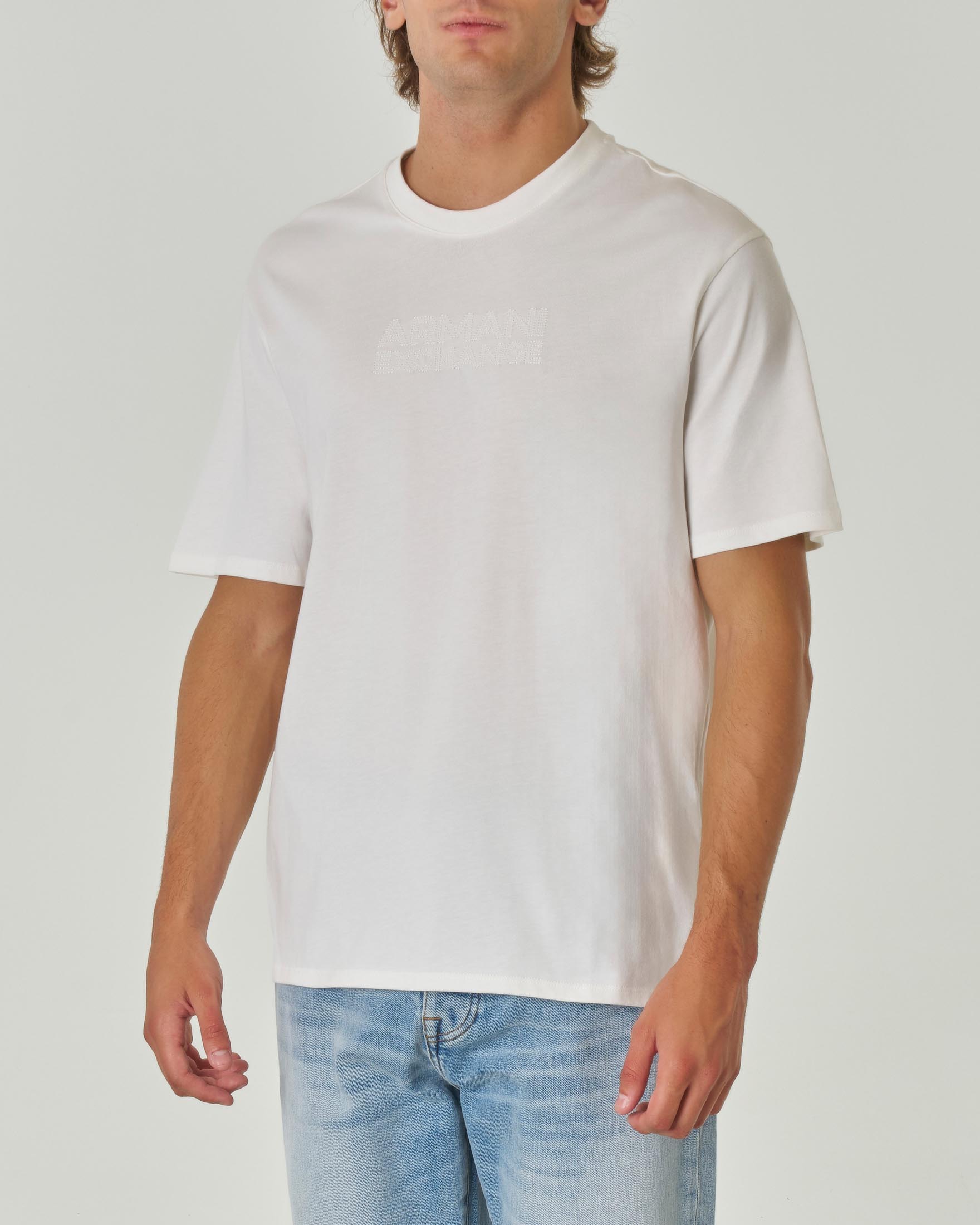 T-shirt bianca mezza manica con logo scritta in tono ricamata davanti