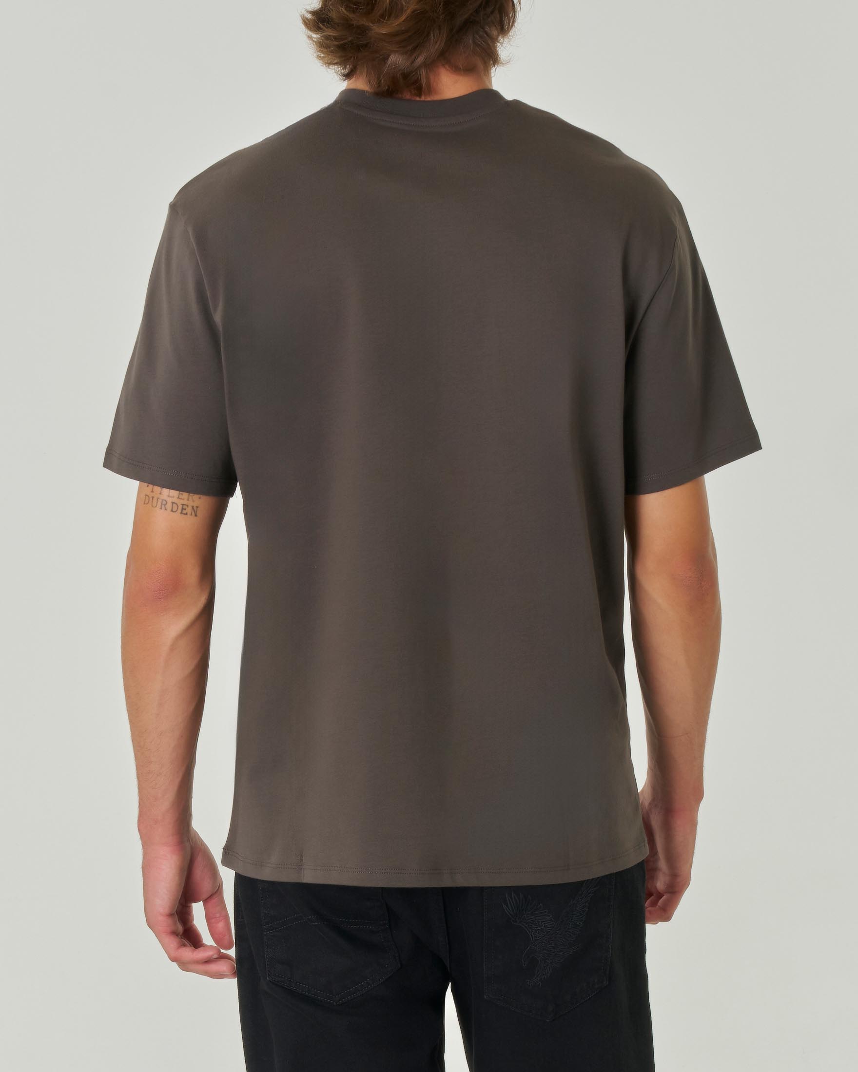 T-shirt verde militare mezza manica con logo scritta in tono ricamata davanti