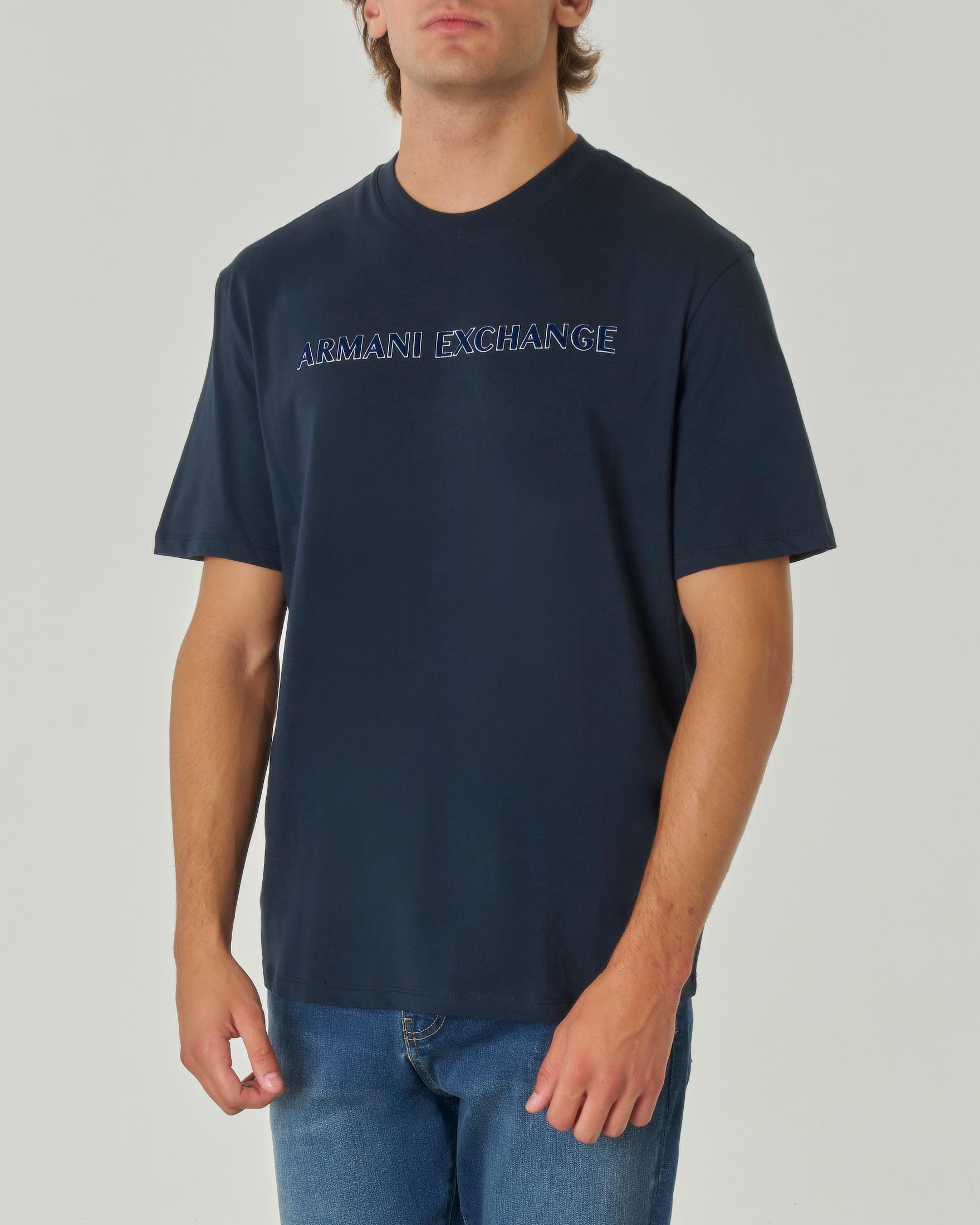 T-shirt blu mezza manica con logo scritta stampata sul petto