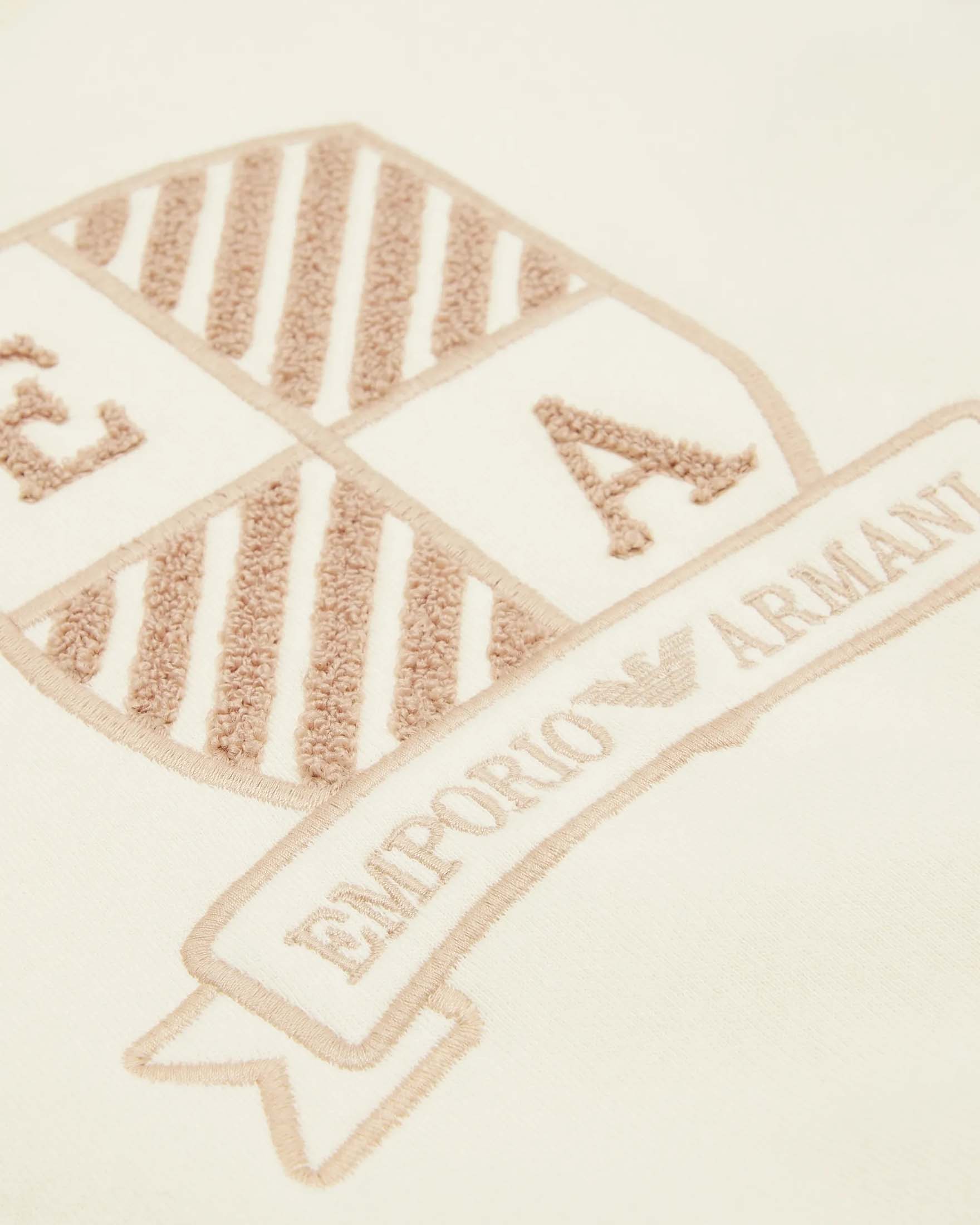 Felpa Emporio Armani panna in misto cotone con logo stemma college image