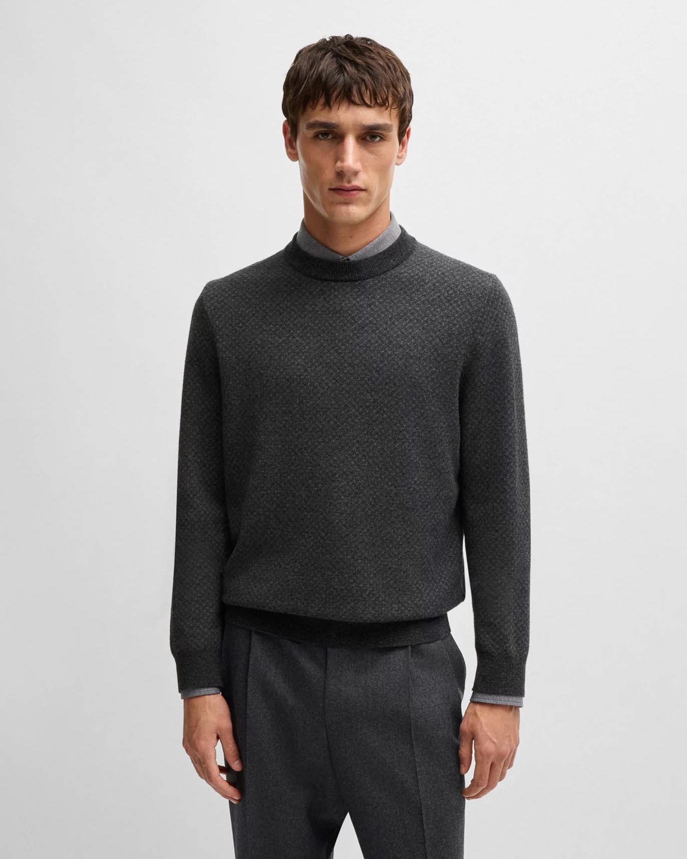 Maglia grigio antracite girocollo in misto lana e cotone micro fantasia