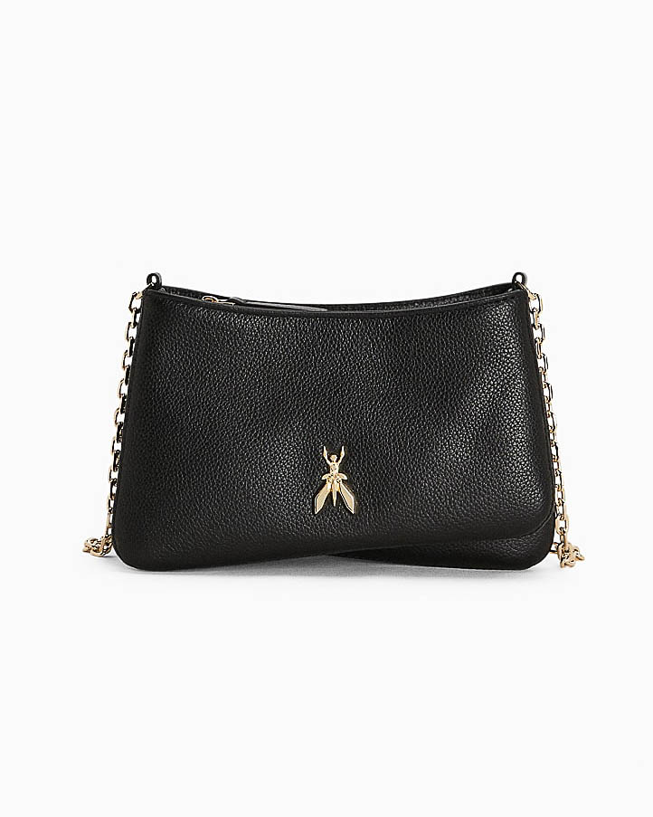 Borsa a tracolla nera a tre scomparti in pelle martellata con maxi logo Fly in metallo dorato