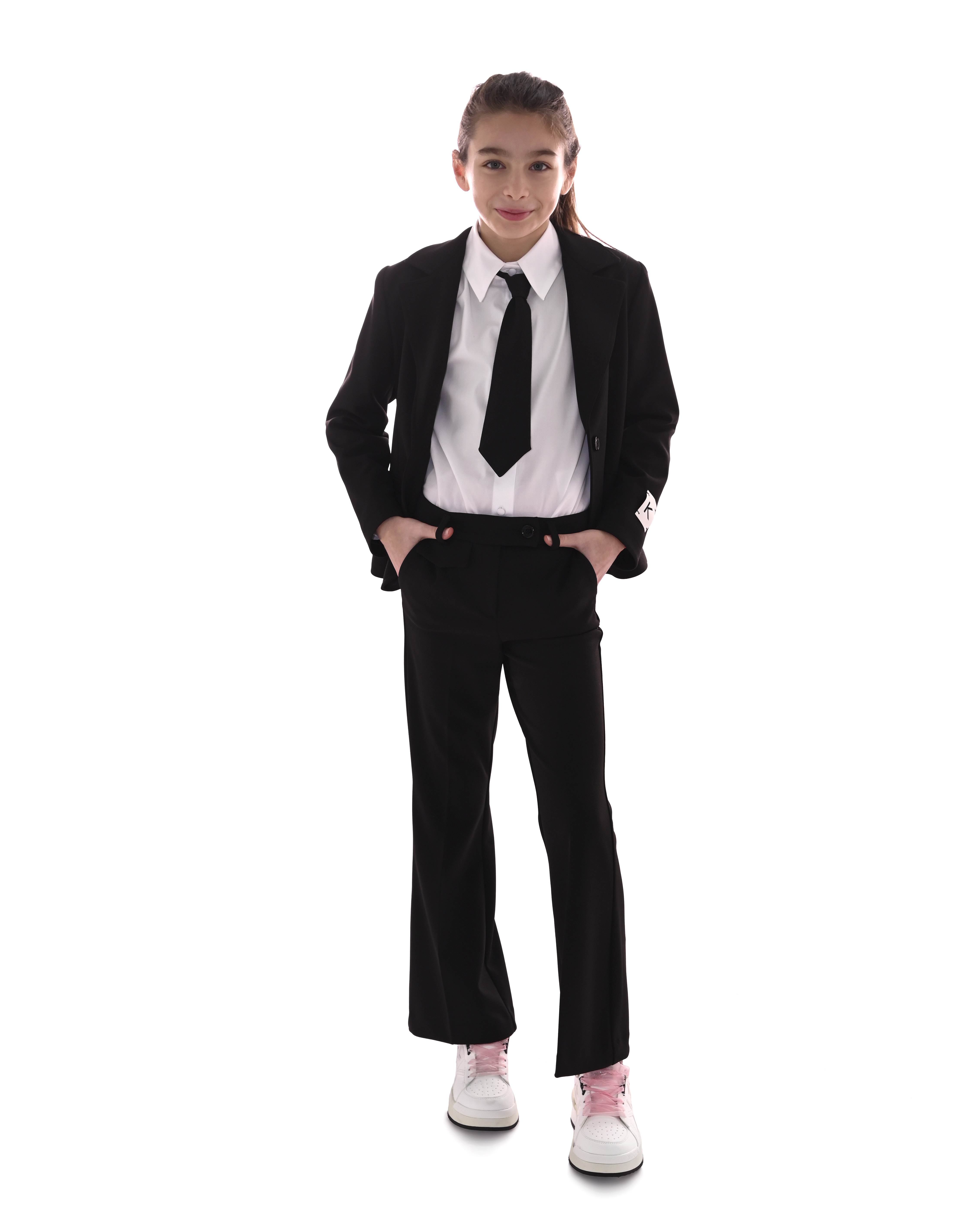 Camicia bianca in popeline stretch con cravatta nera image