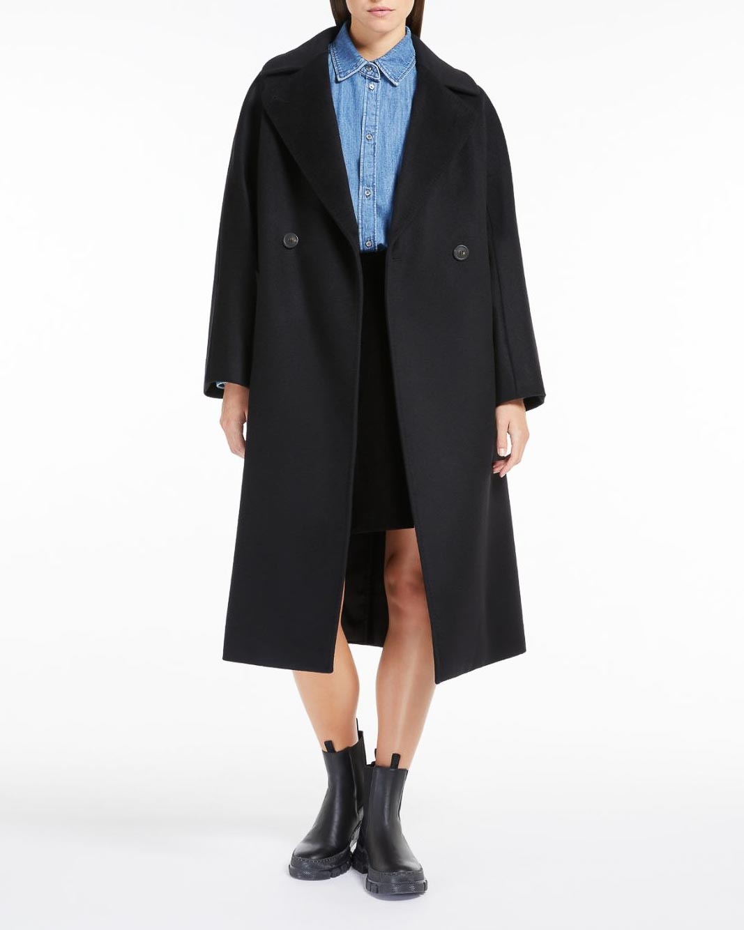 Cappotto doppiopetto Weekend Max Mara nero in pura lana vergine con scollo a rever e cintura in vita image