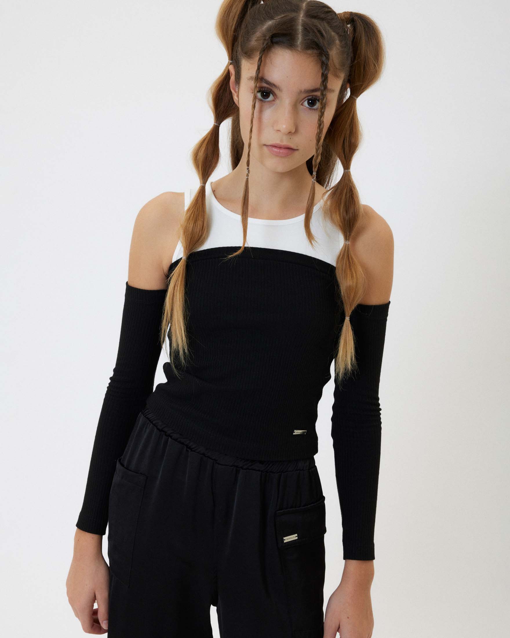 Canotta Monnalisa con manicotti nera e bianca in cotone stretch rifinito a costine