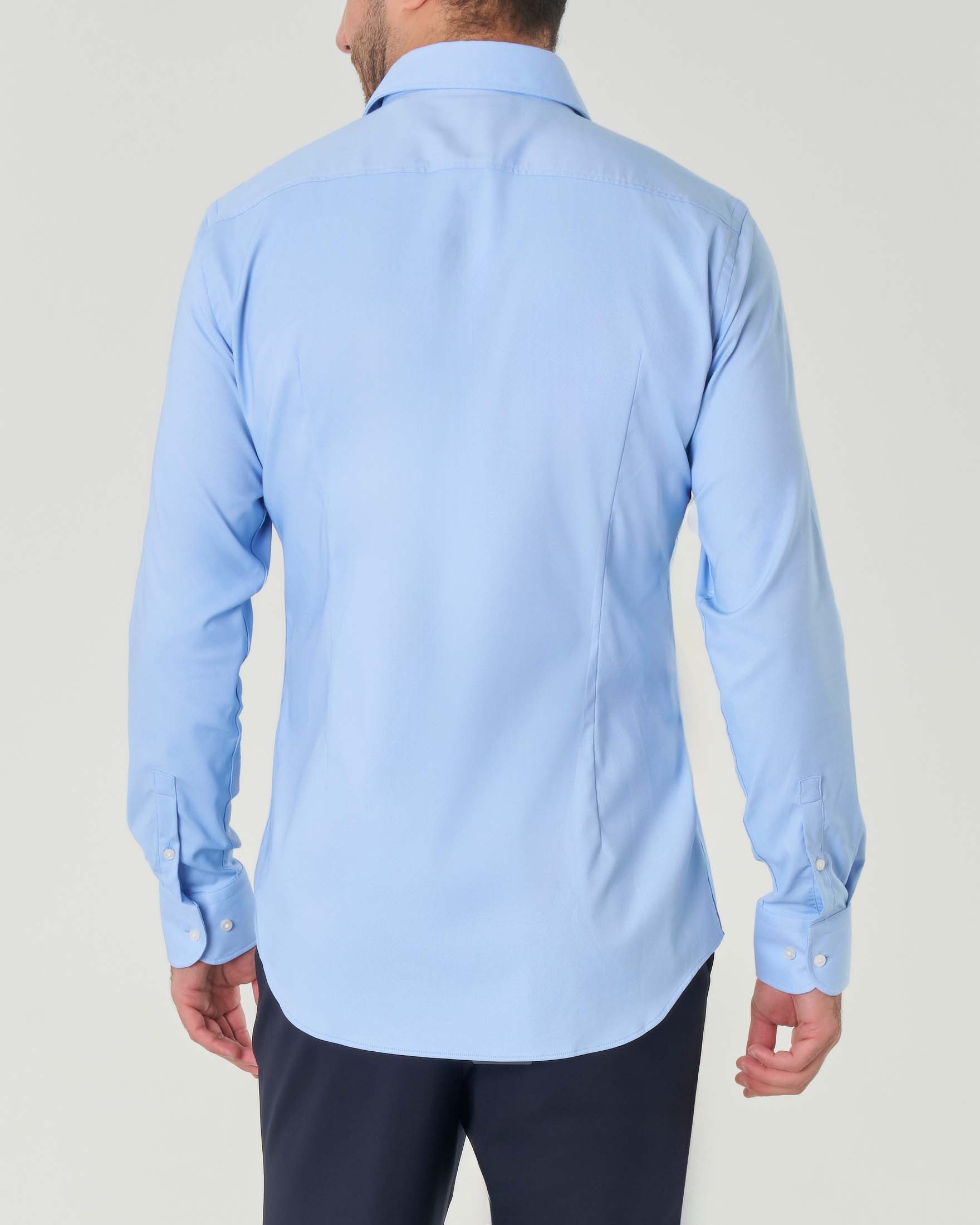 Camicia azzurra Boss Hank slim-fit in twill tecnico stretch con colletto Kent