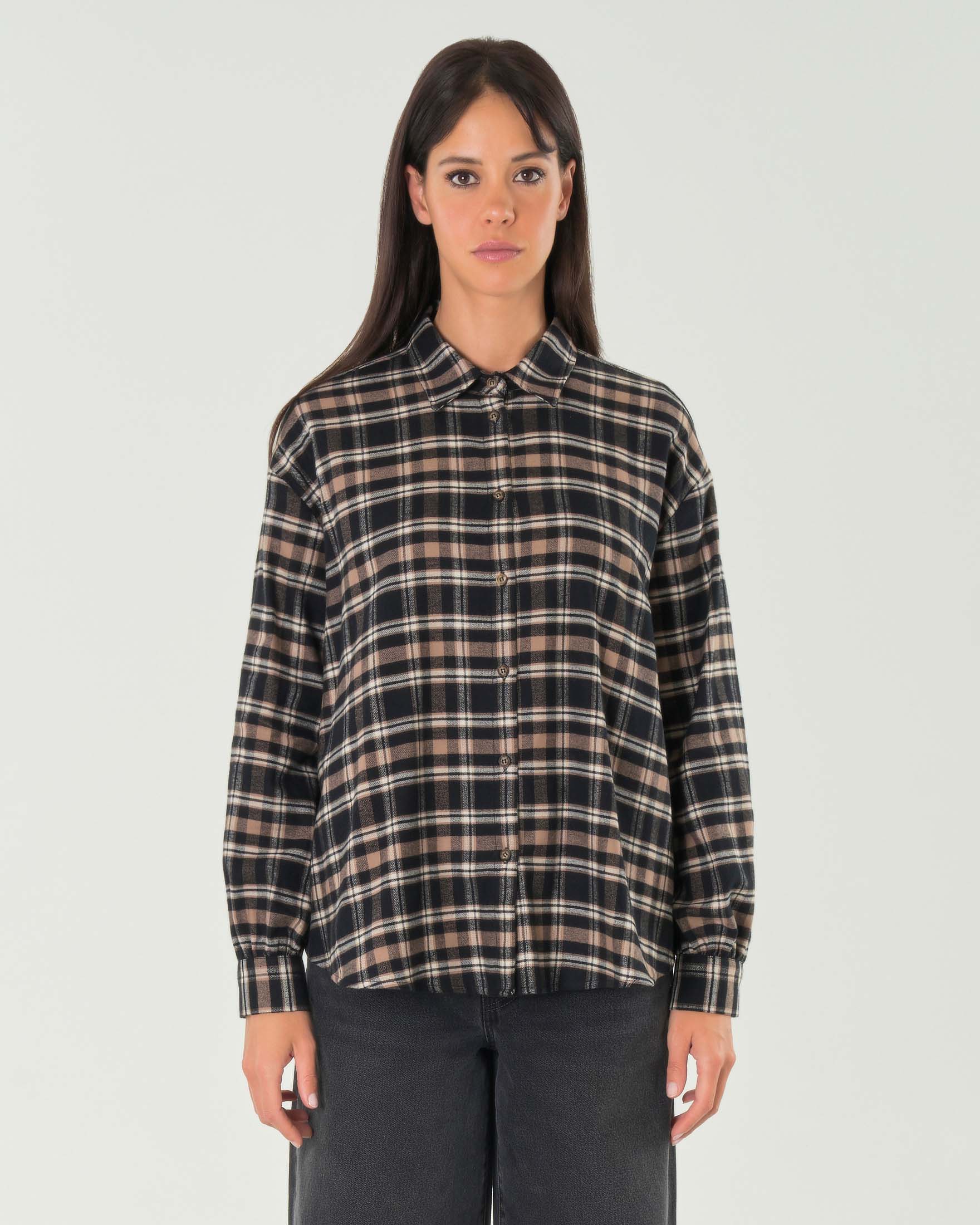 Camicia nera in flanella di cotone a fantasia check marrone con carrè arricciato image