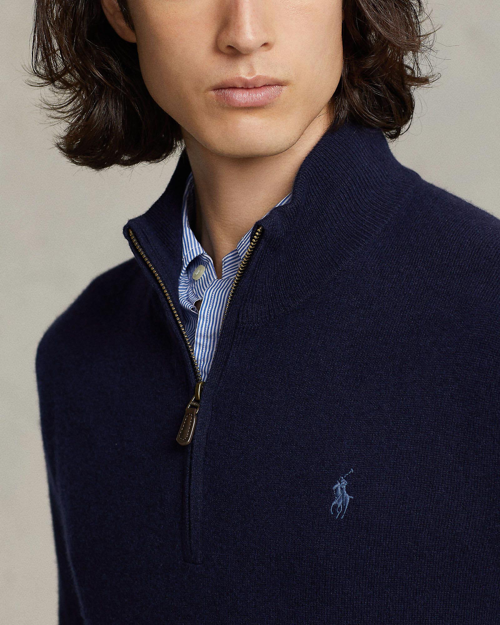 Maglia Polo Ralph Lauren blu in pura lana con apertura a mezza zip e logo pony in tono sul petto image