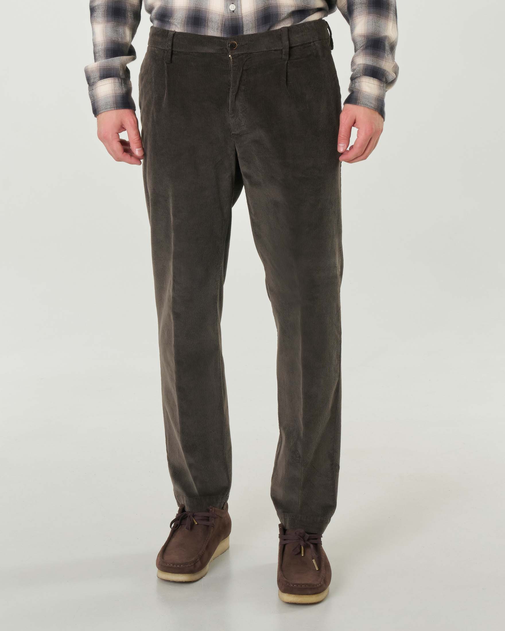 Pantaloni chino Pellizzari marroni in velluto millerighe con pinces frontale ed elastico sul retro