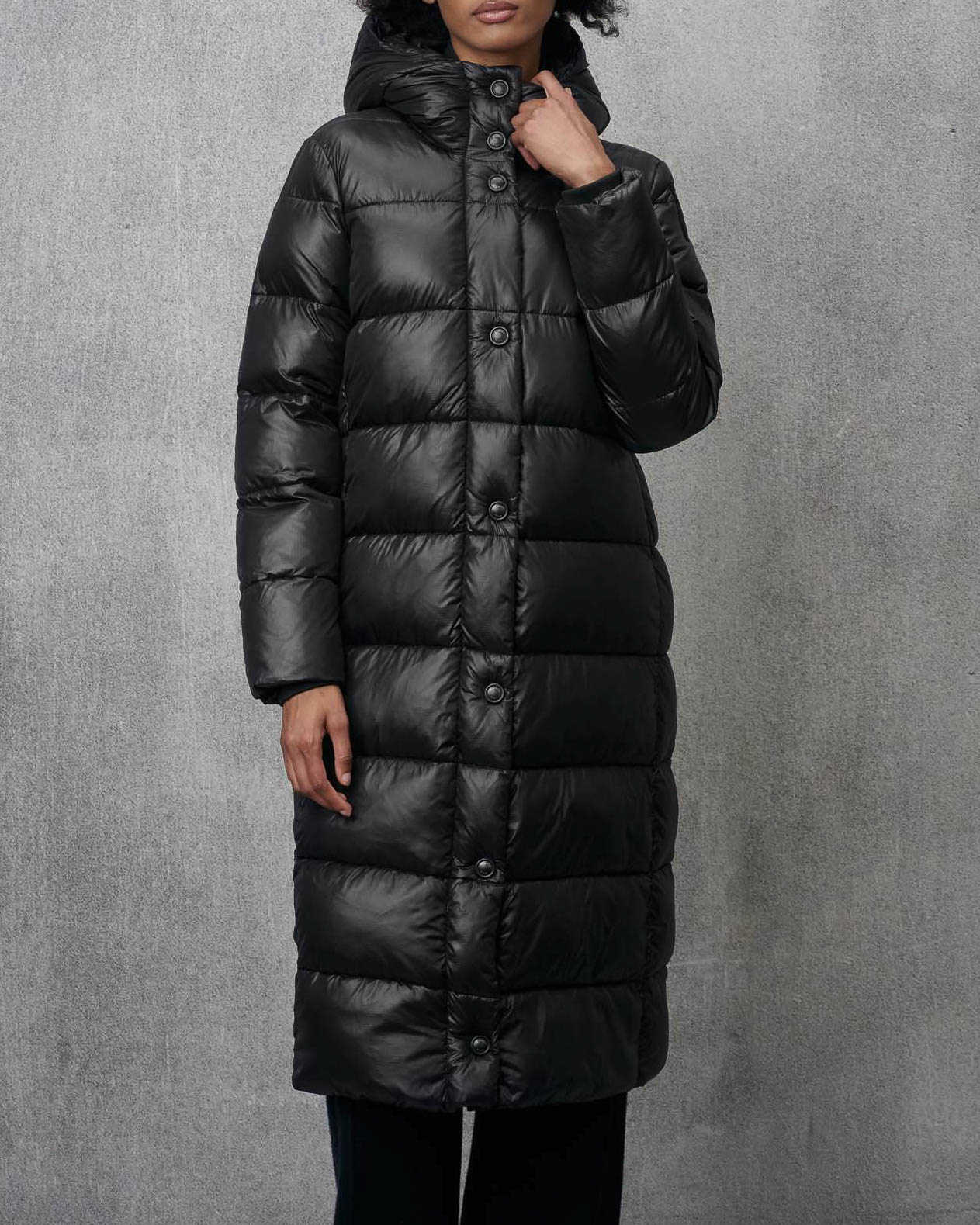 Piumino lungo nero modello Bellevue in nylon micro rip con imbottitura ecologica image