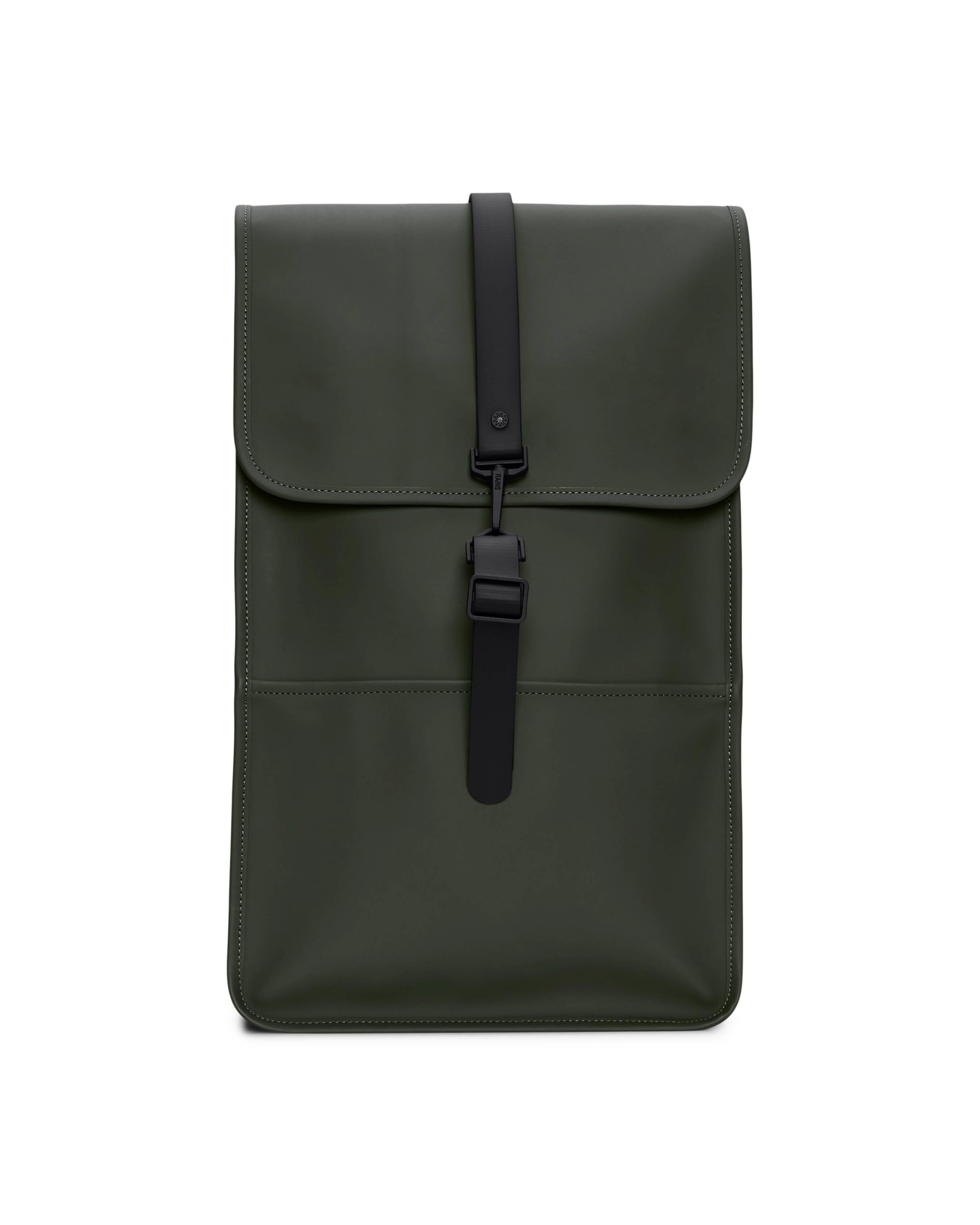 Zaino Backpack verde militare in tessuto tecnico impermeabile effetto gommato con patta