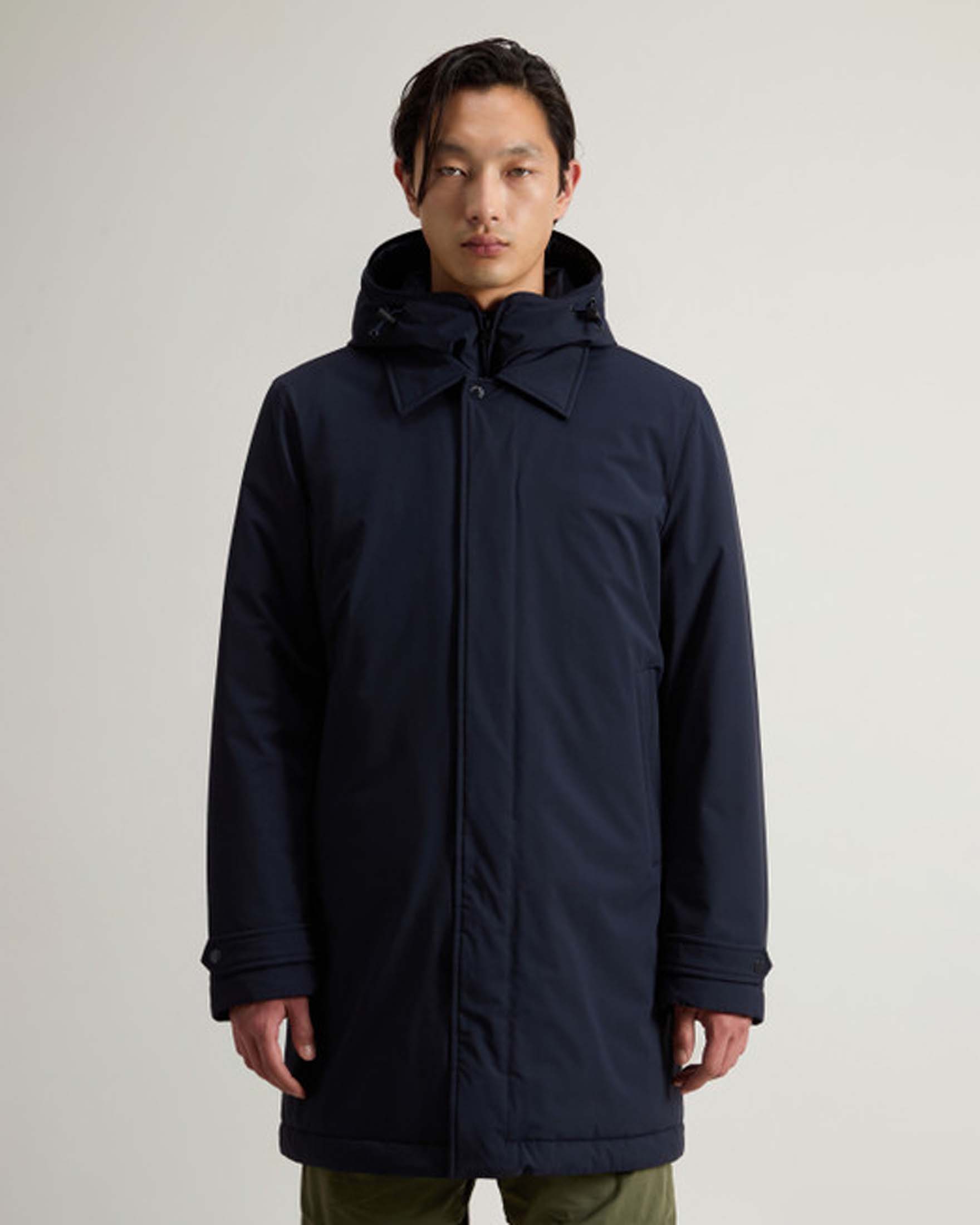 Impermeabile blu in tessuto stretch con davantino e cappuccio staccabili