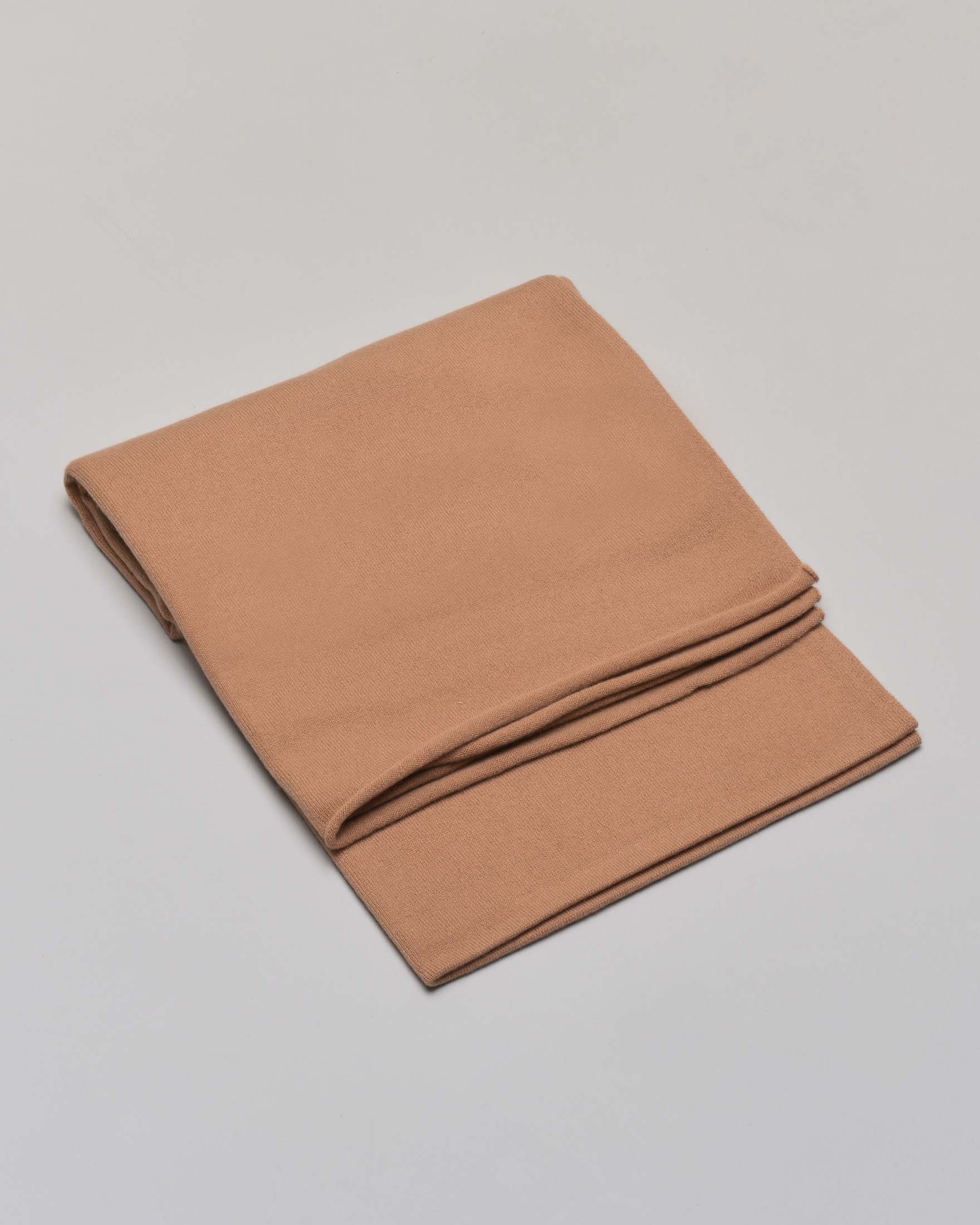 Sciarpa color cammello in cashmere