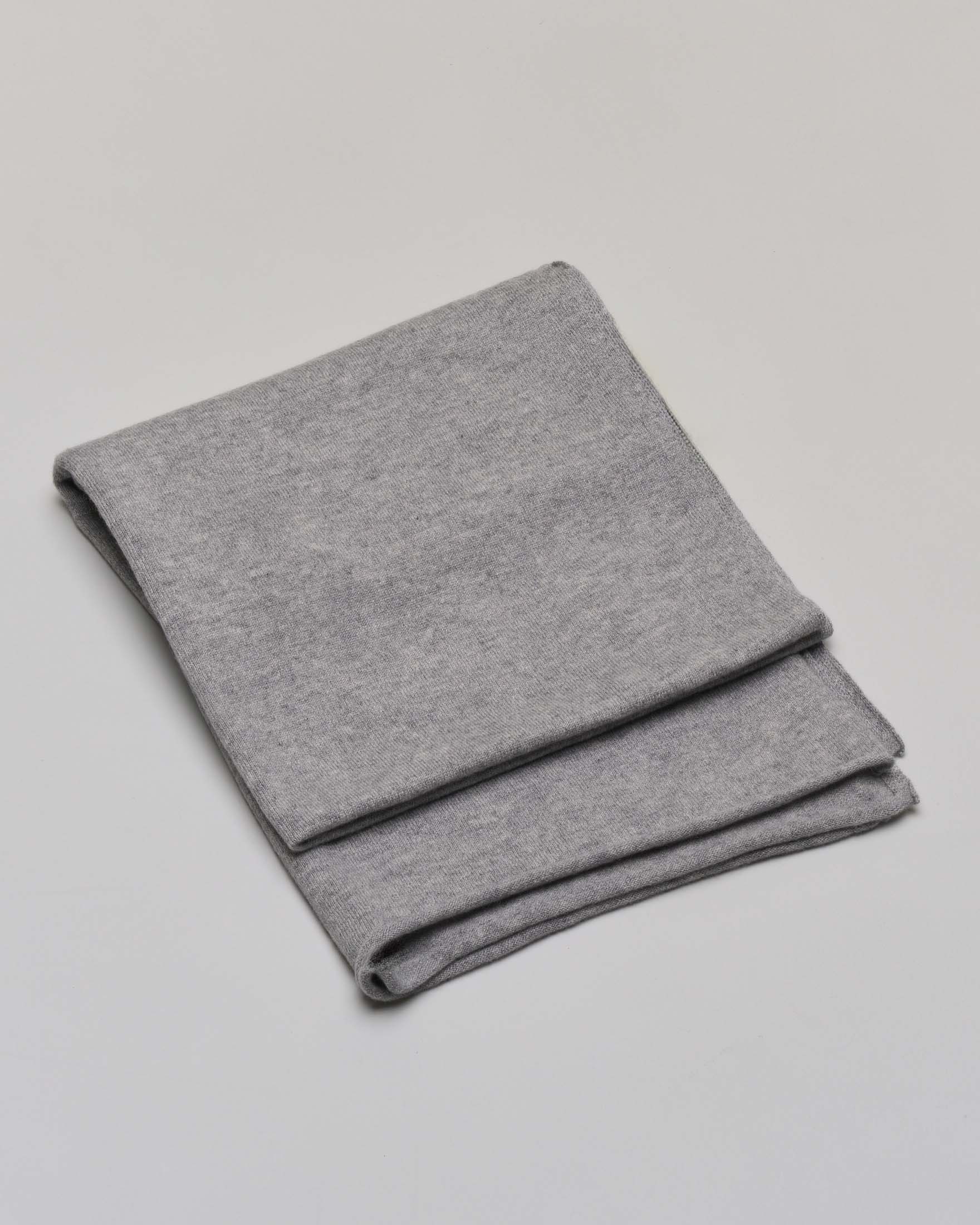 Cachemire Line — Sciarpa grigia in cashmere