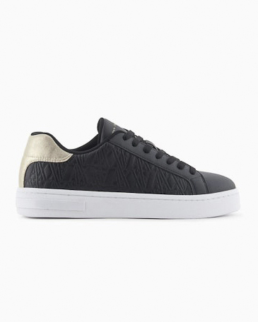 Sneakers nere in similpelle liscia con scritta logo impressa sui lati e tallore color oro