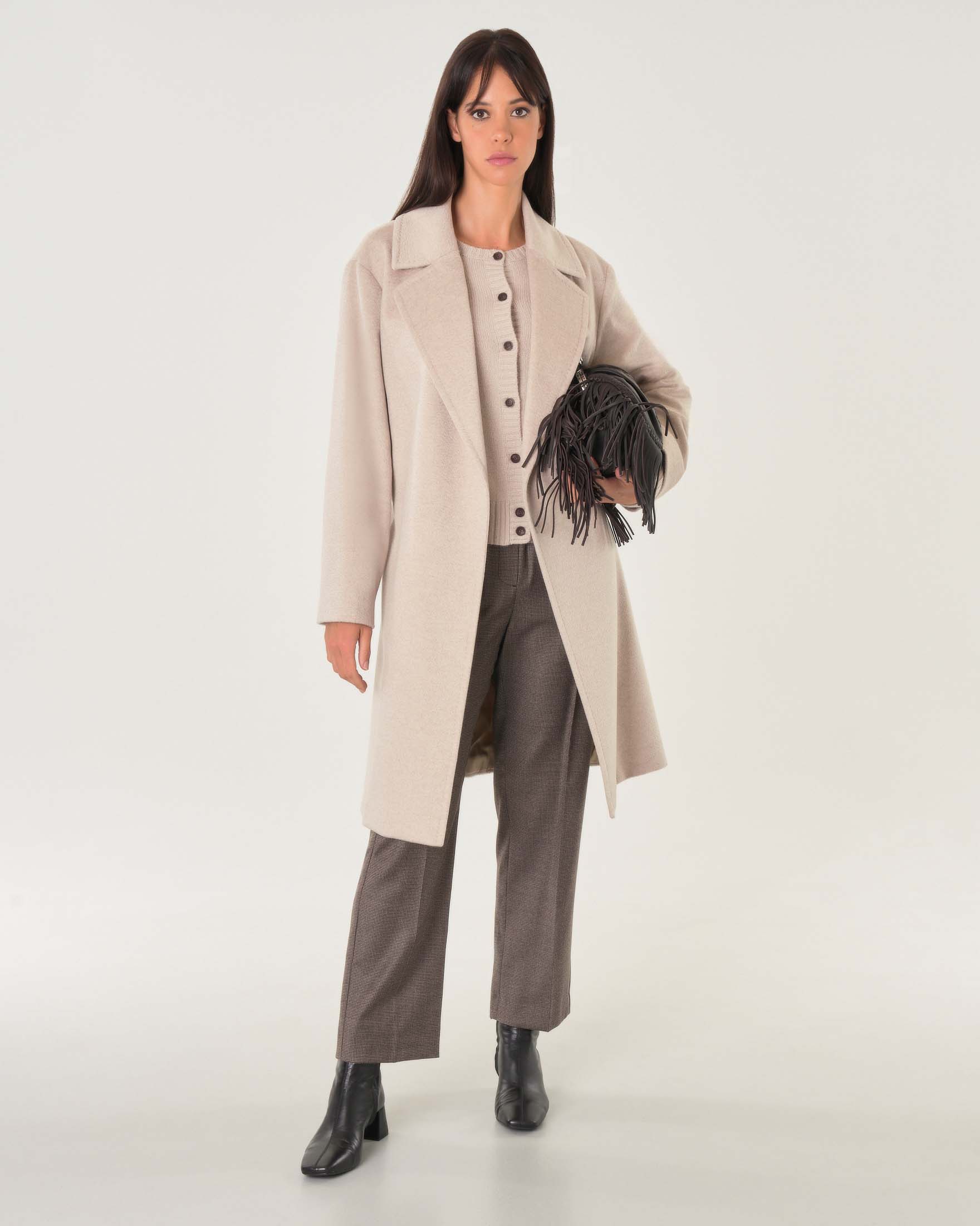 Cappotto lungo a vestaglia Max Mara Studio color cacha in drap di puro cashmere con rever ampio
