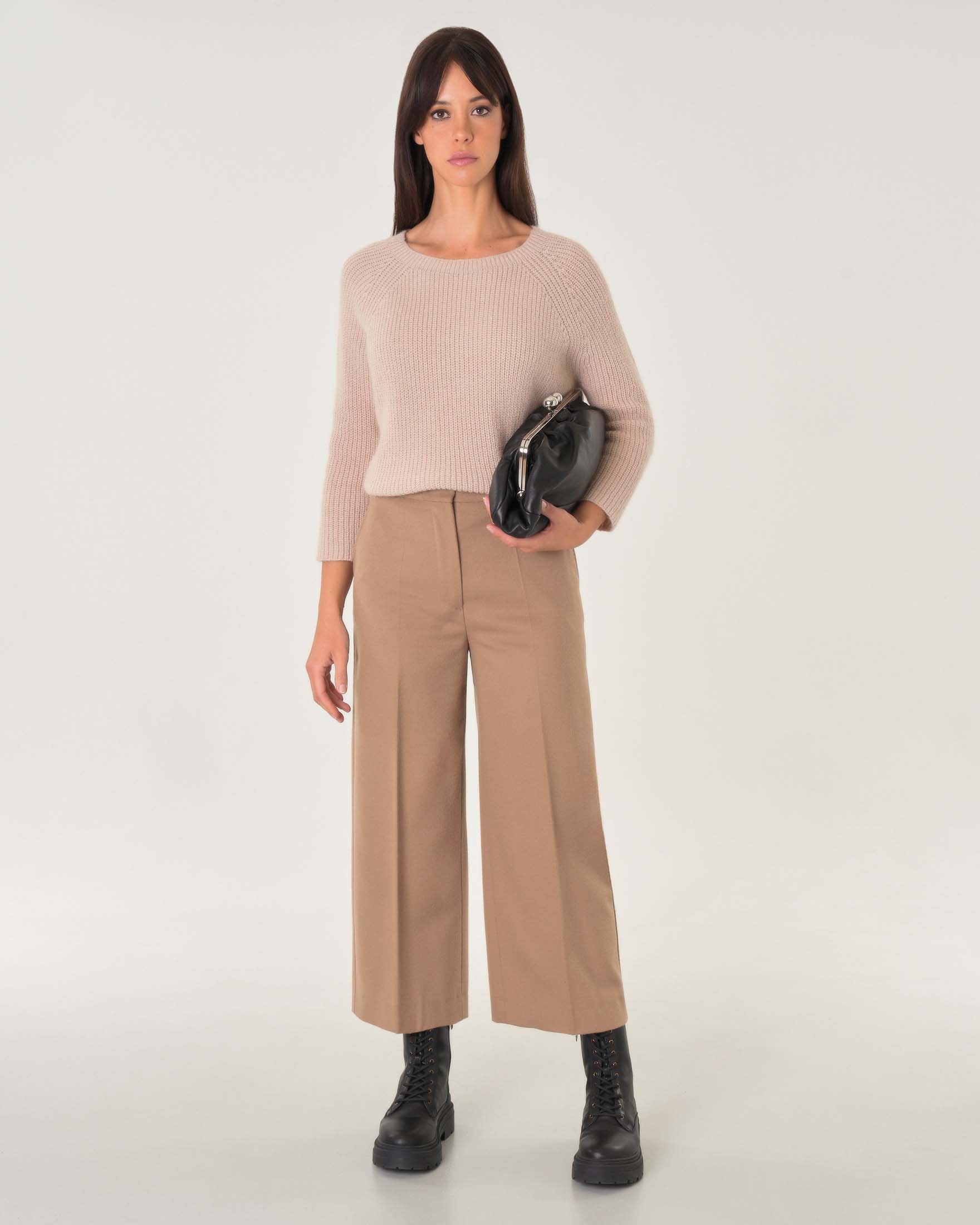 Pantaloni Max Mara Studio color cammello cropped in drap di lana vergine dalla linea ampia