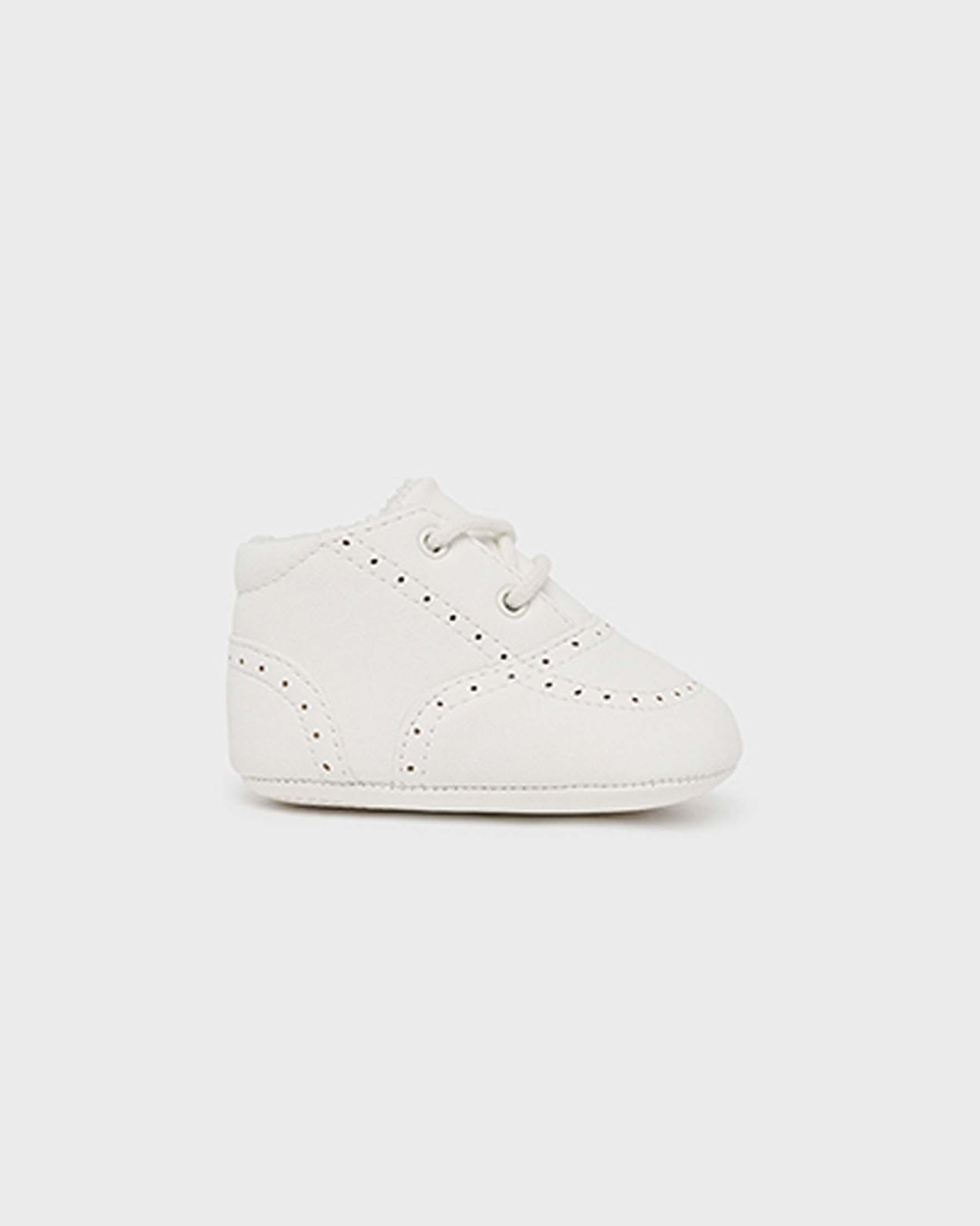 Scarpe panna traforate in ecopelle