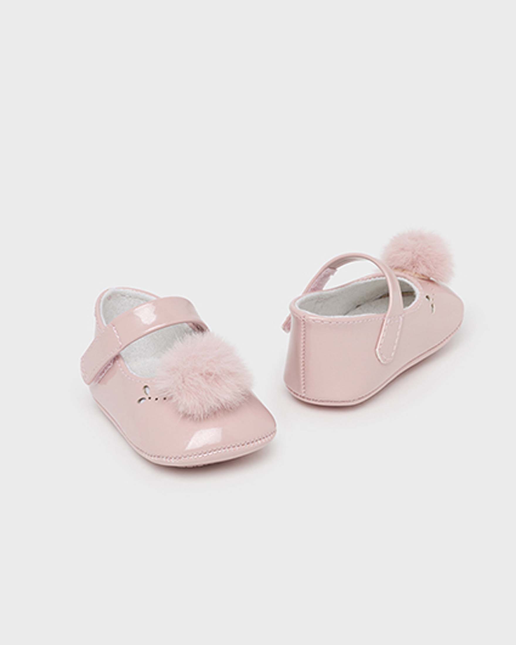 Ballerine in vernice rosa con pompon image