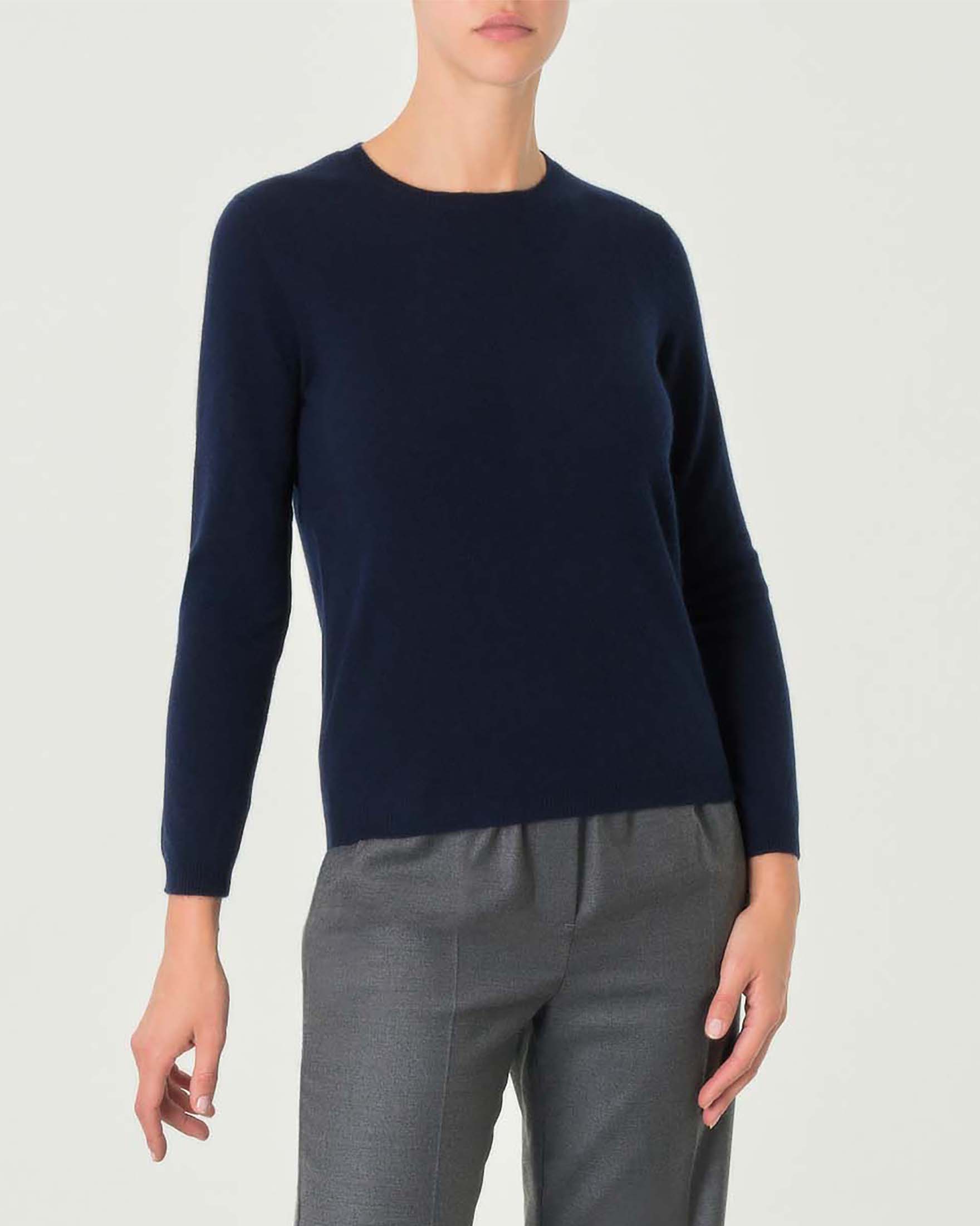 Maglia blu girocollo in cashmere con profili lavorati a costine