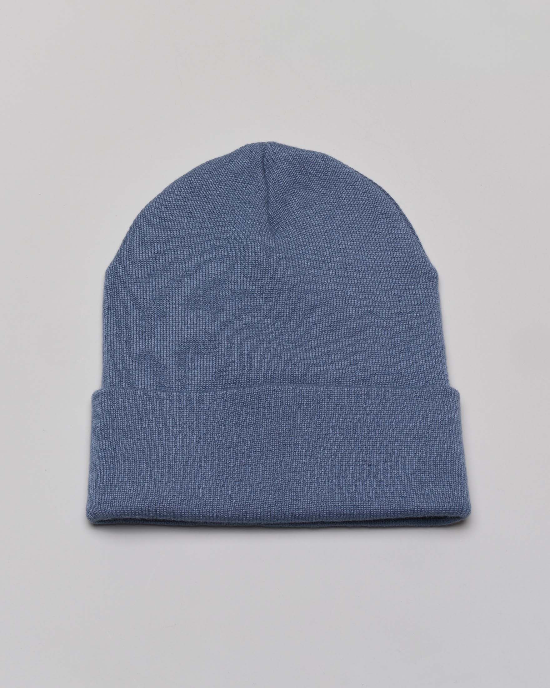 Berretto color avio in maglia rasata con logo ricamato in tono sul risvolto image