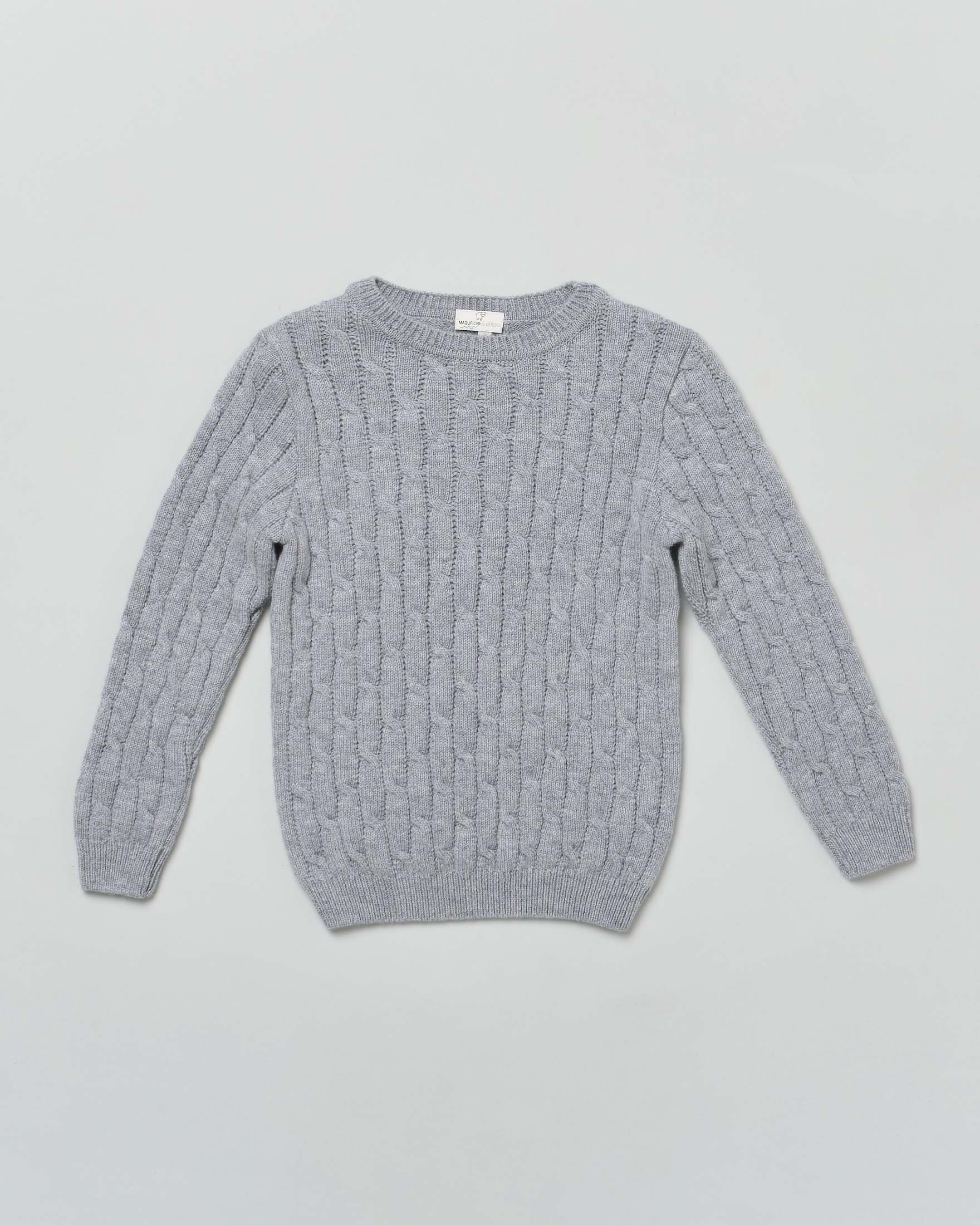 Maglia grigia girocollo in pura lana con lavorazione a trecce