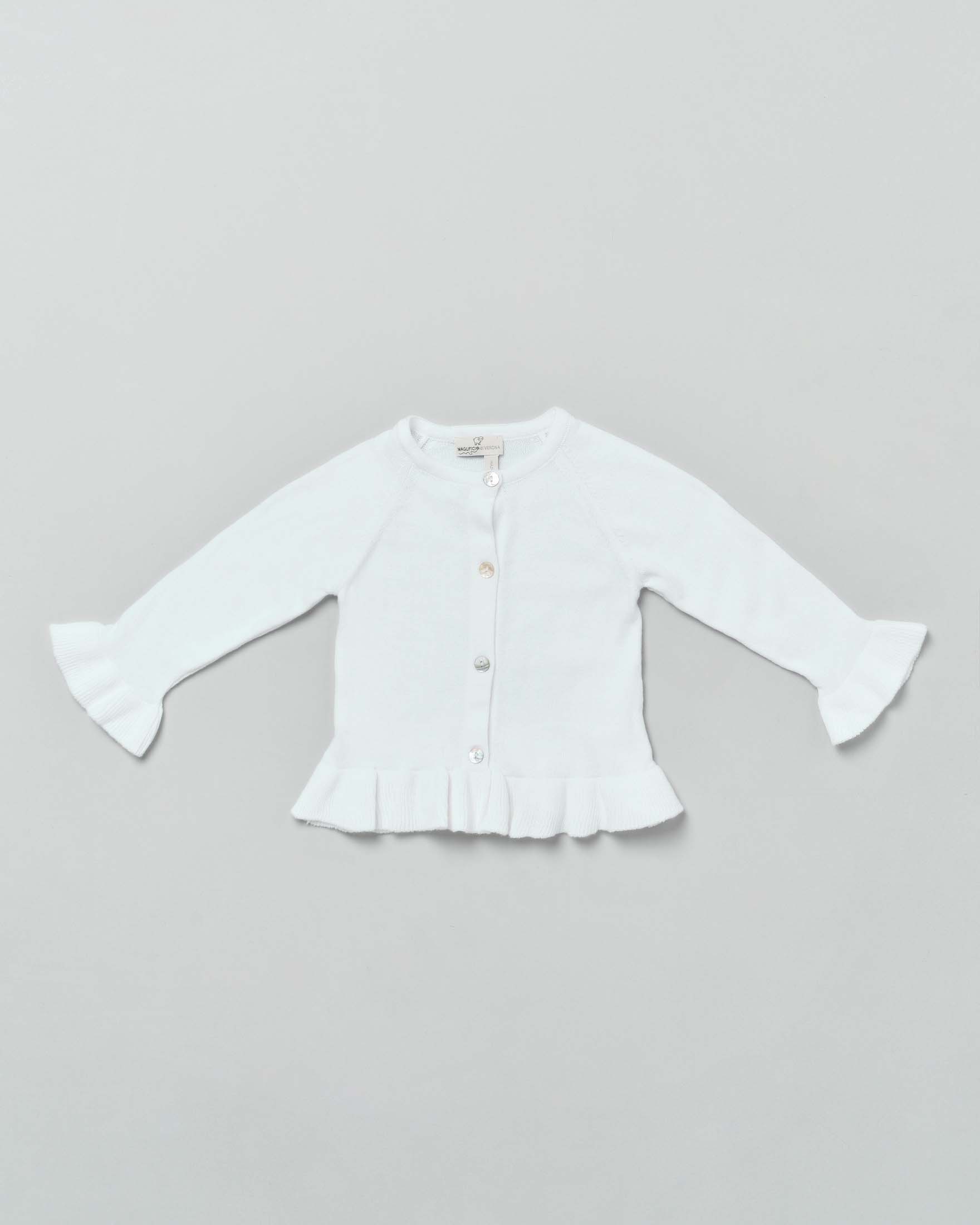 Cardigan bianco girocollo in puro cotone con balza e volant sulle maniche