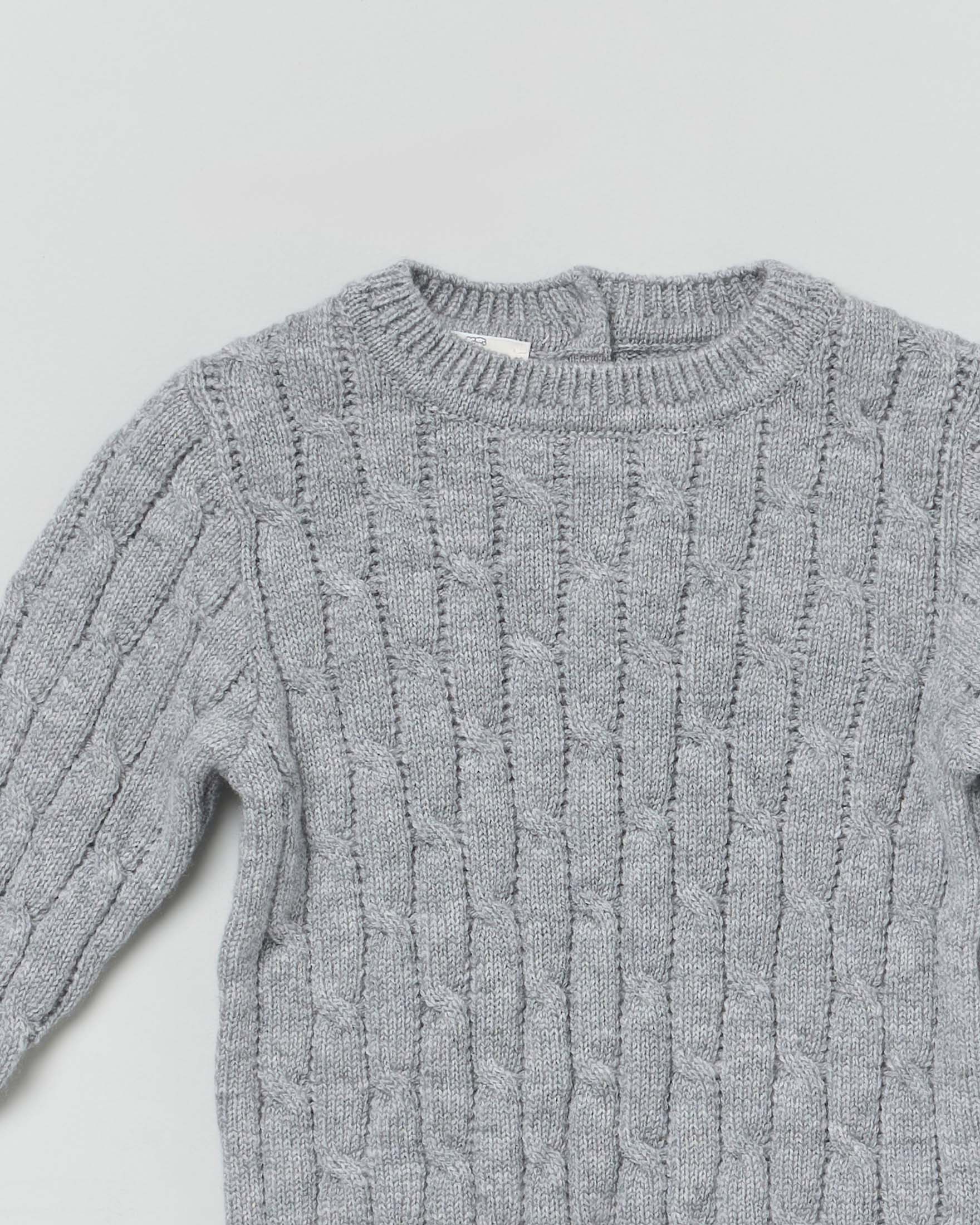 Maglia grigio girocollo in pura lana a trecce image