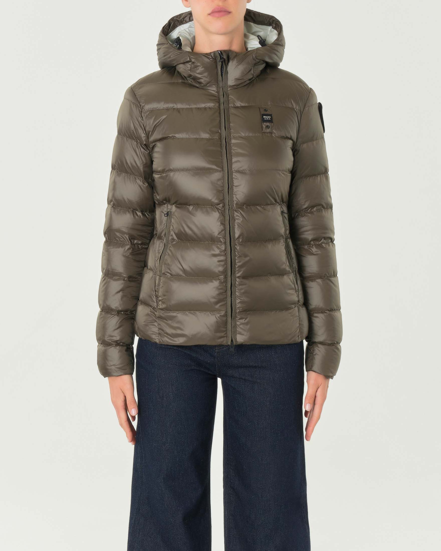 Piumino verde militare modello Charme con imbottitura leggera in piuma d'oca e fodera color acqua image