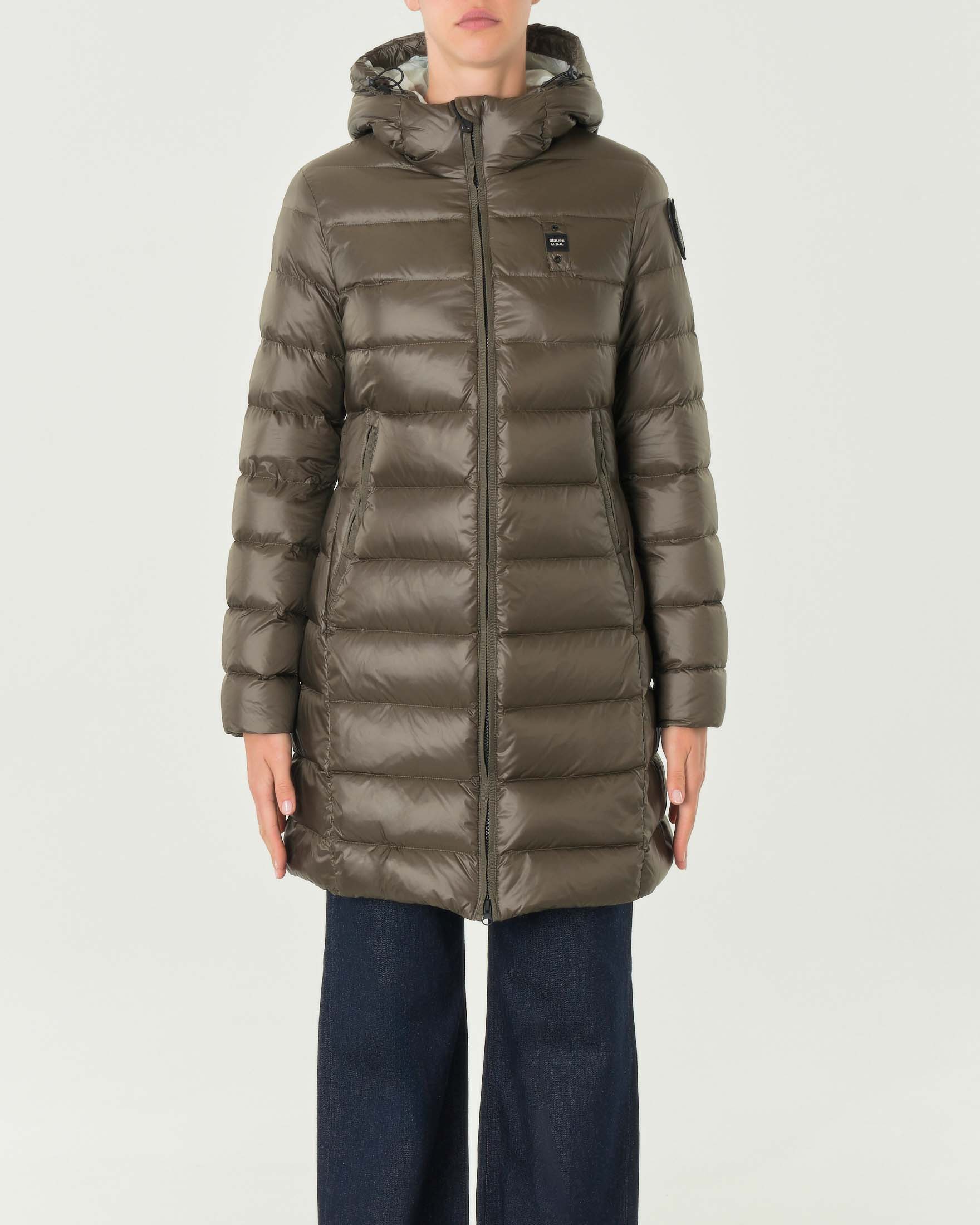 Piumino midi verde militare modello Agnes con imbottitura leggera in piuma d'oca e fodera color acqua image