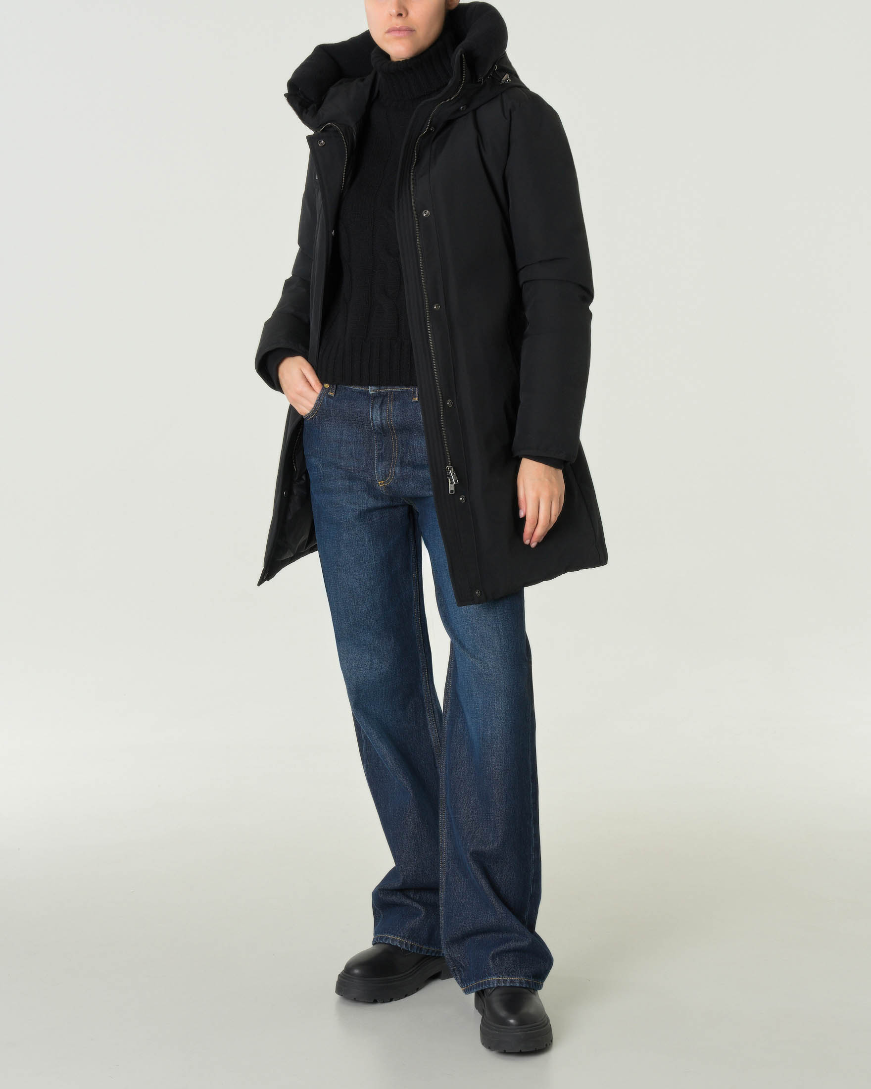 Arctic Parka Evolution in Ramar Cloth nero con cintura in vita e cappuccio foderato lana con scritta logo