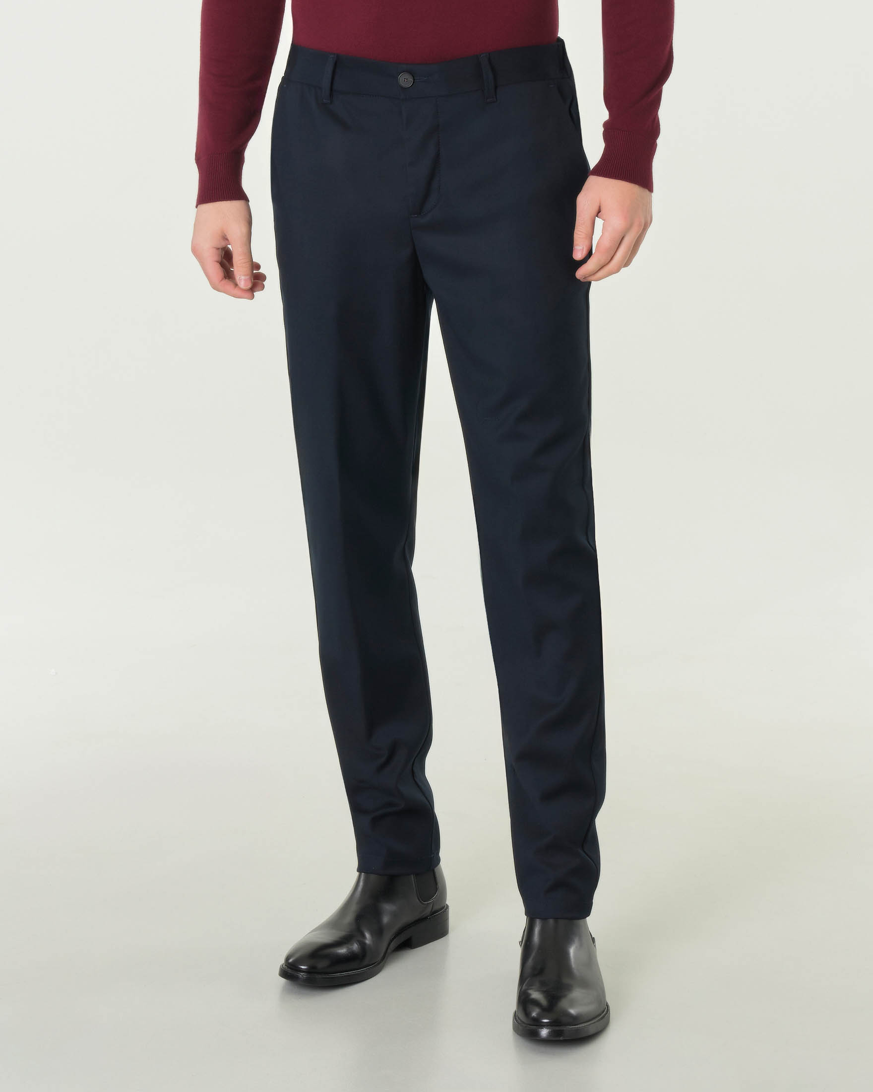Pantaloni chino blu in tessuto effetto sallia di misto viscosa con elastico inserito nel retro