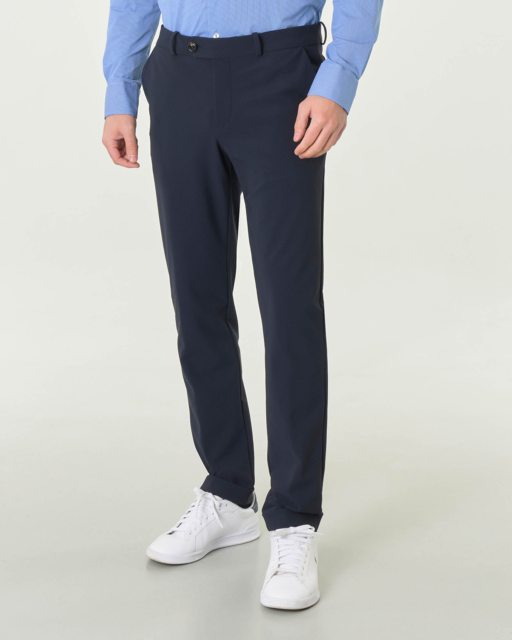 Winter Chino blu in tessuto tecnico con microfantasia a quadretti