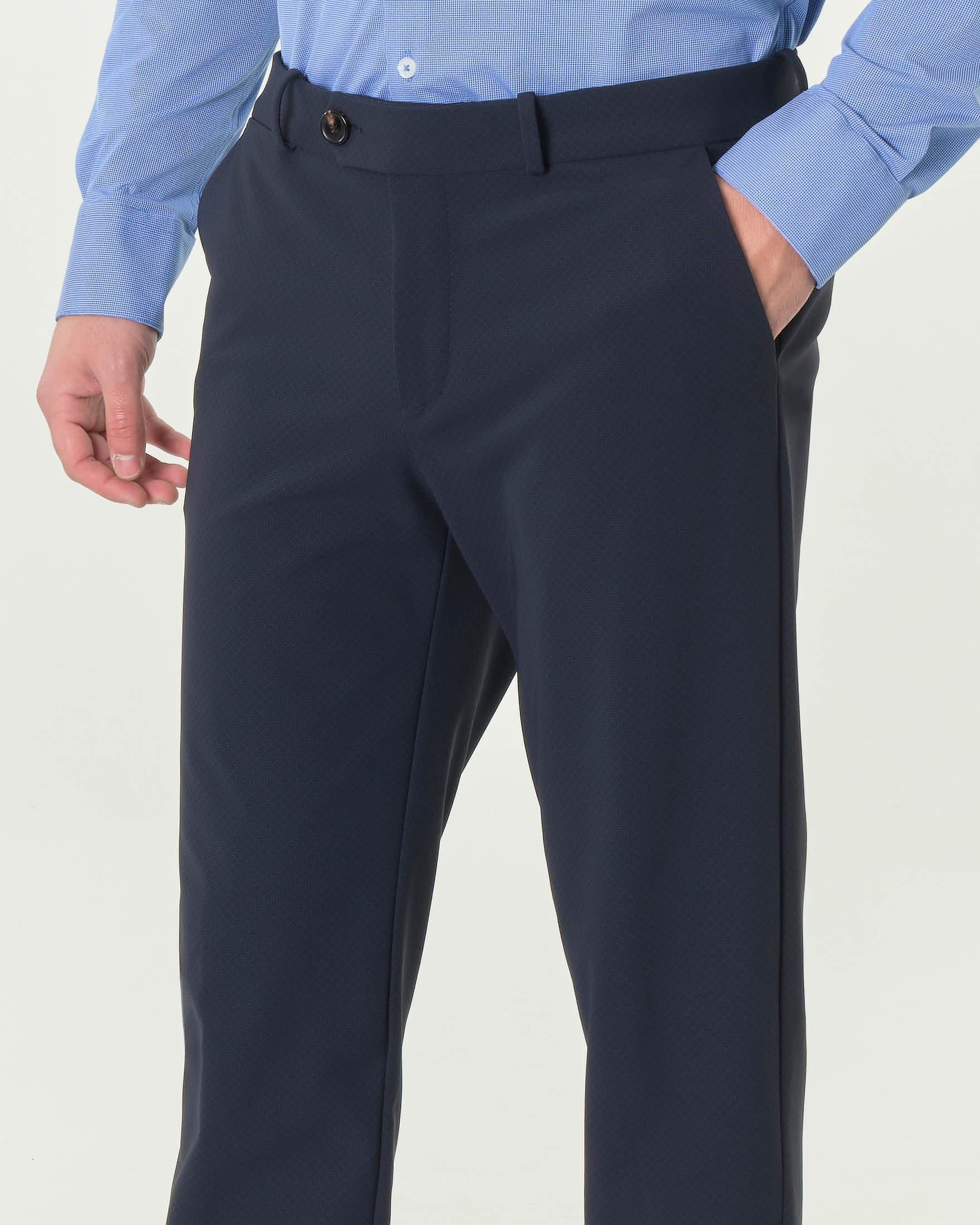 Winter Chino R.R.D. blu in tessuto tecnico con microfantasia a quadretti image