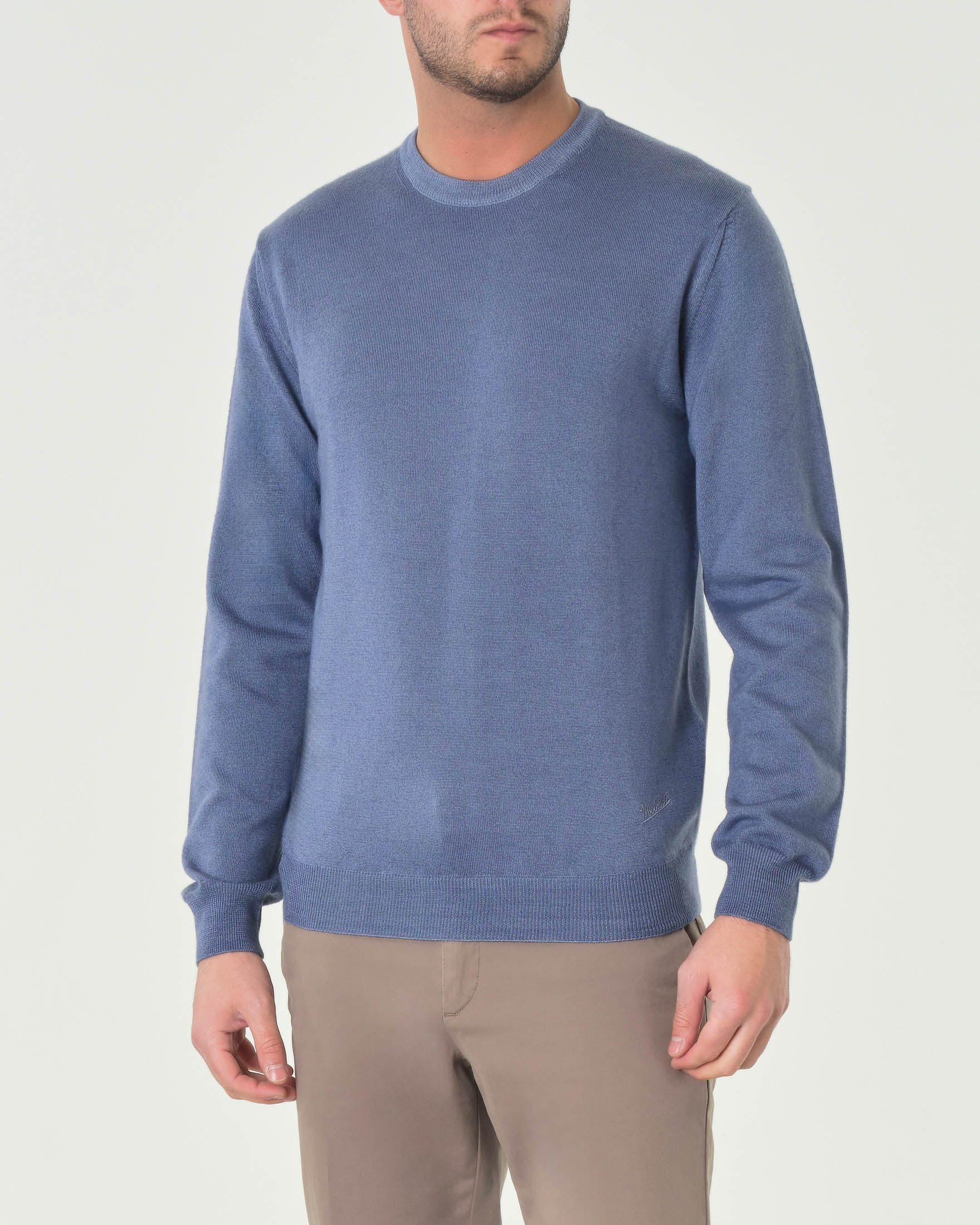 Maglia girocollo Woolrich azzurra in pura lana con logo ricamato in tono sul fondo