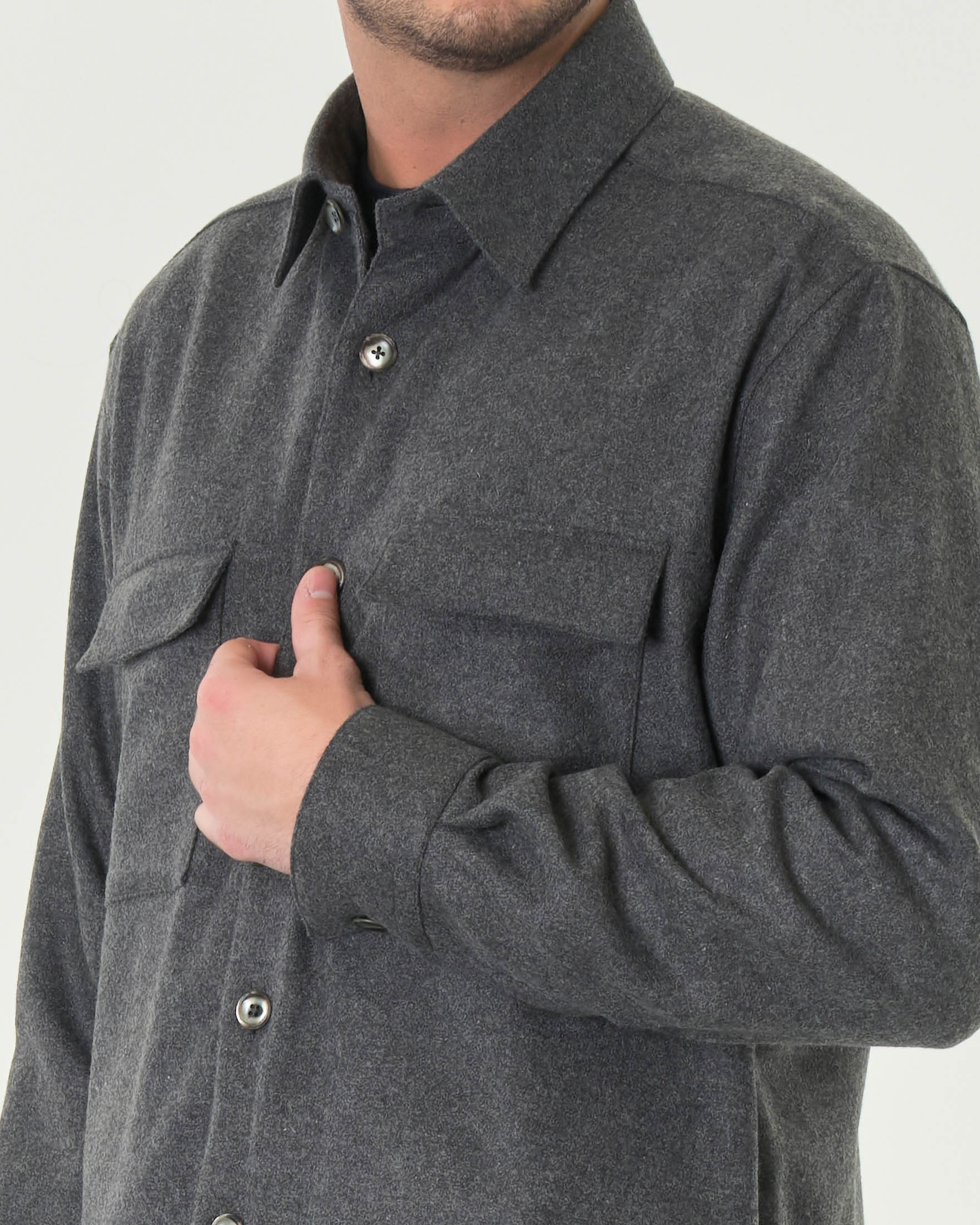 Overshirt Xacus color antracite in flanella di misto lana stretch con tasconi applicati sul petto image