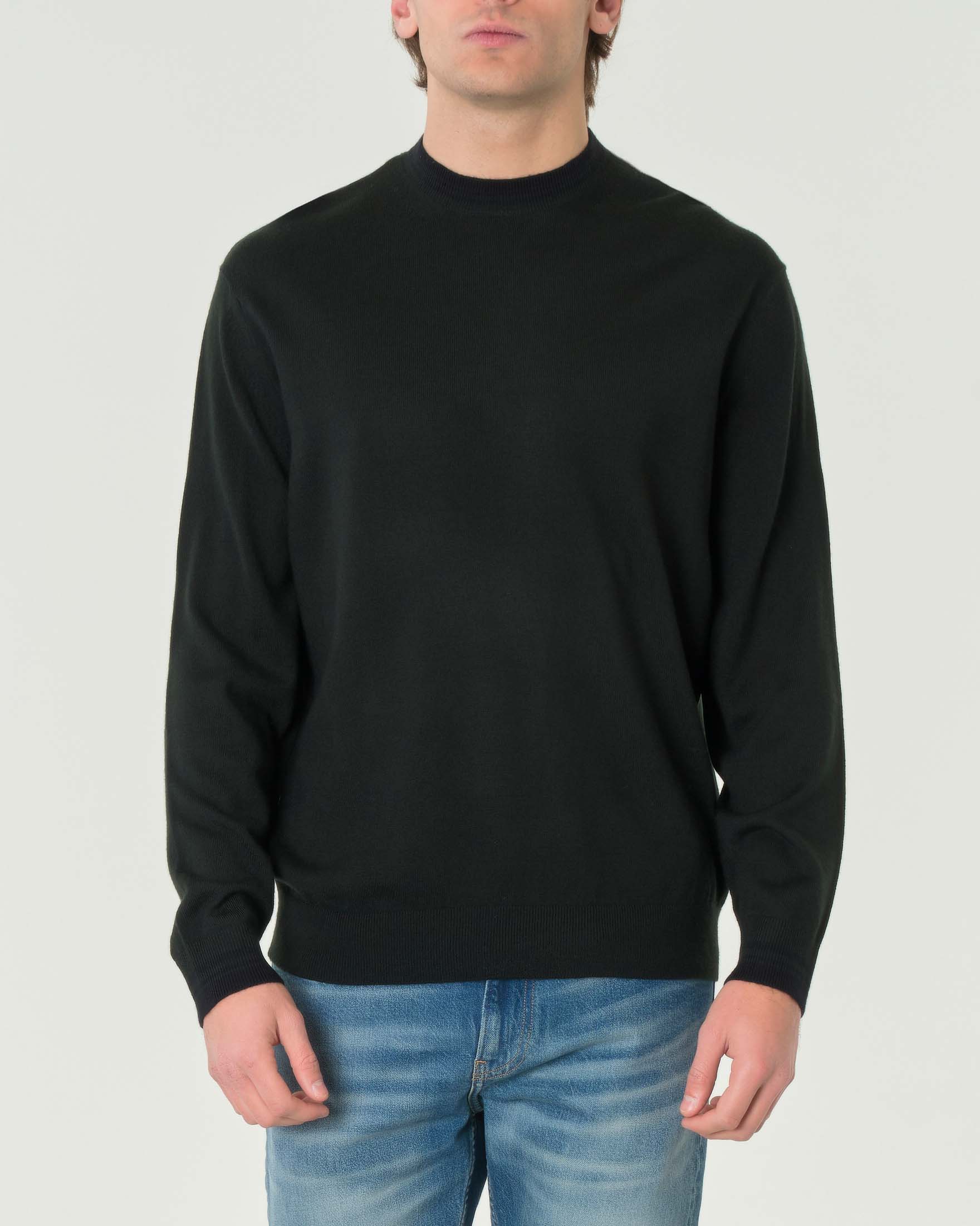 Maglia girocollo verde militare in misto lana dalla linea ampia